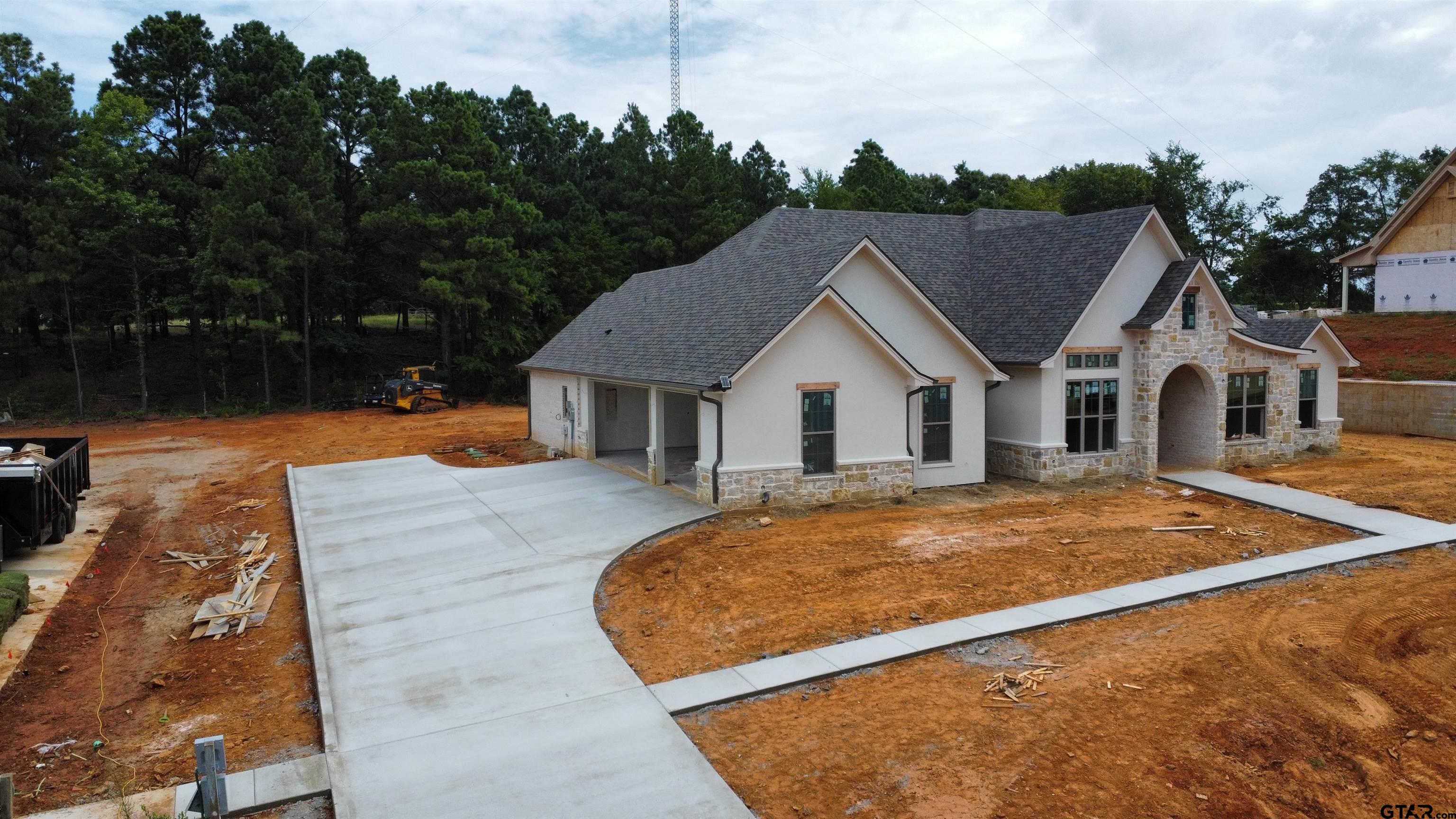12320 Oak Grove Dr