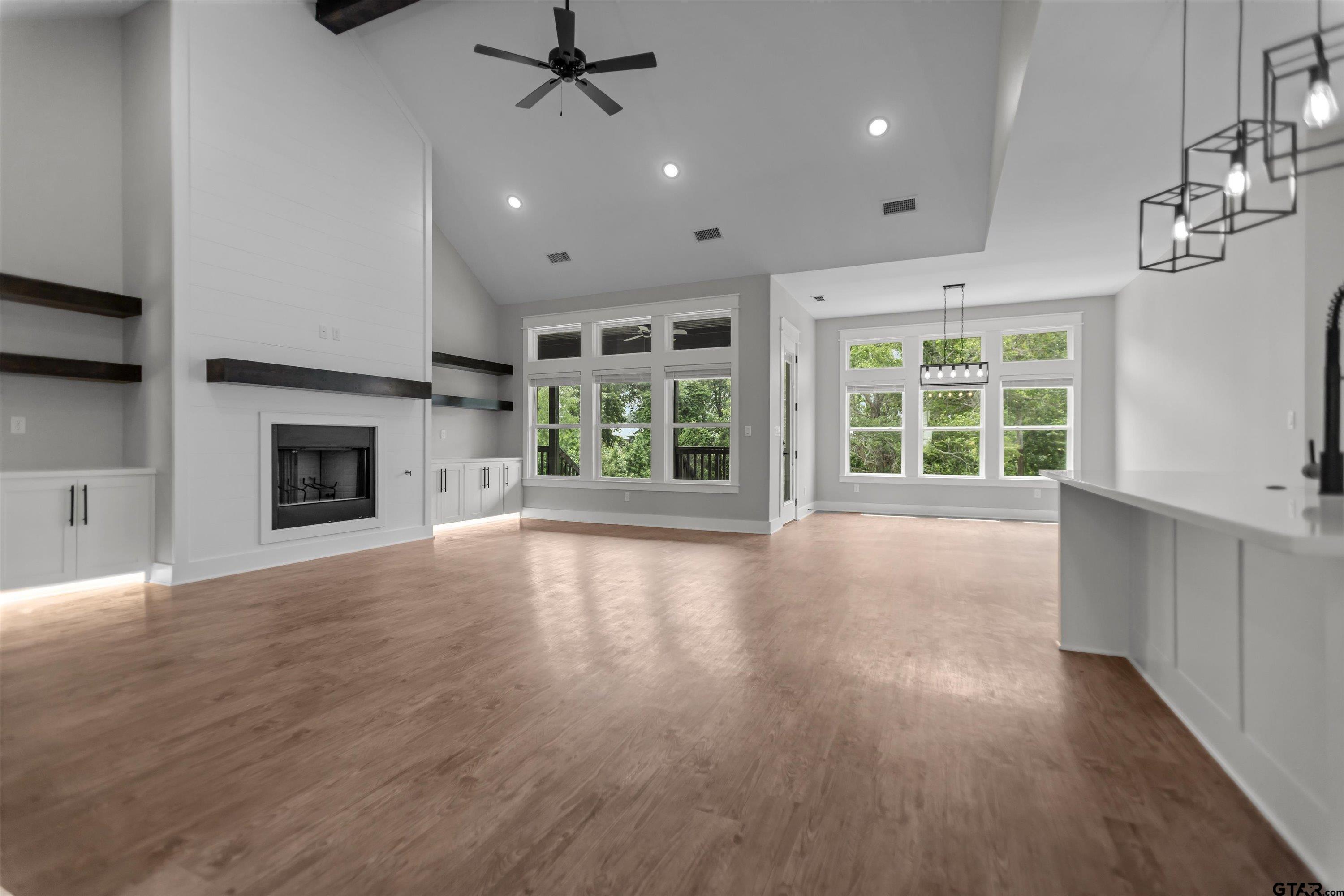12464 Maplewood Drive