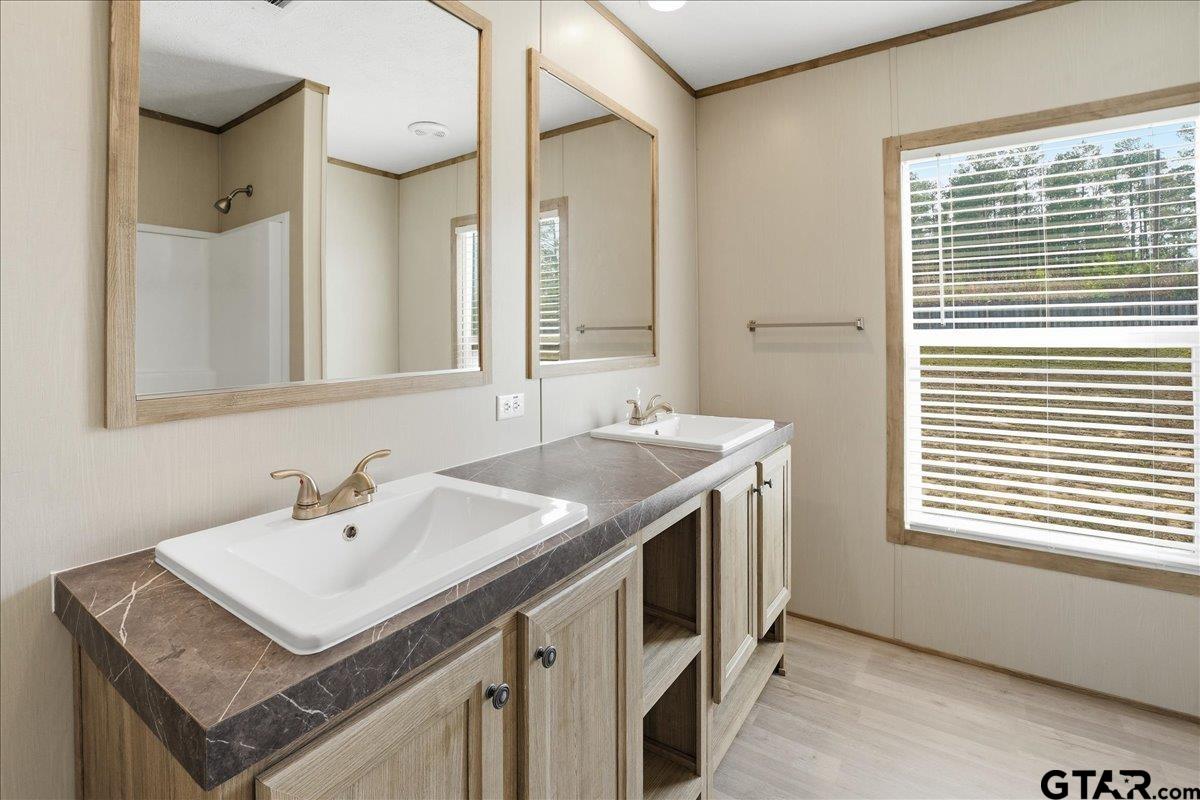 116 Private Road 1500