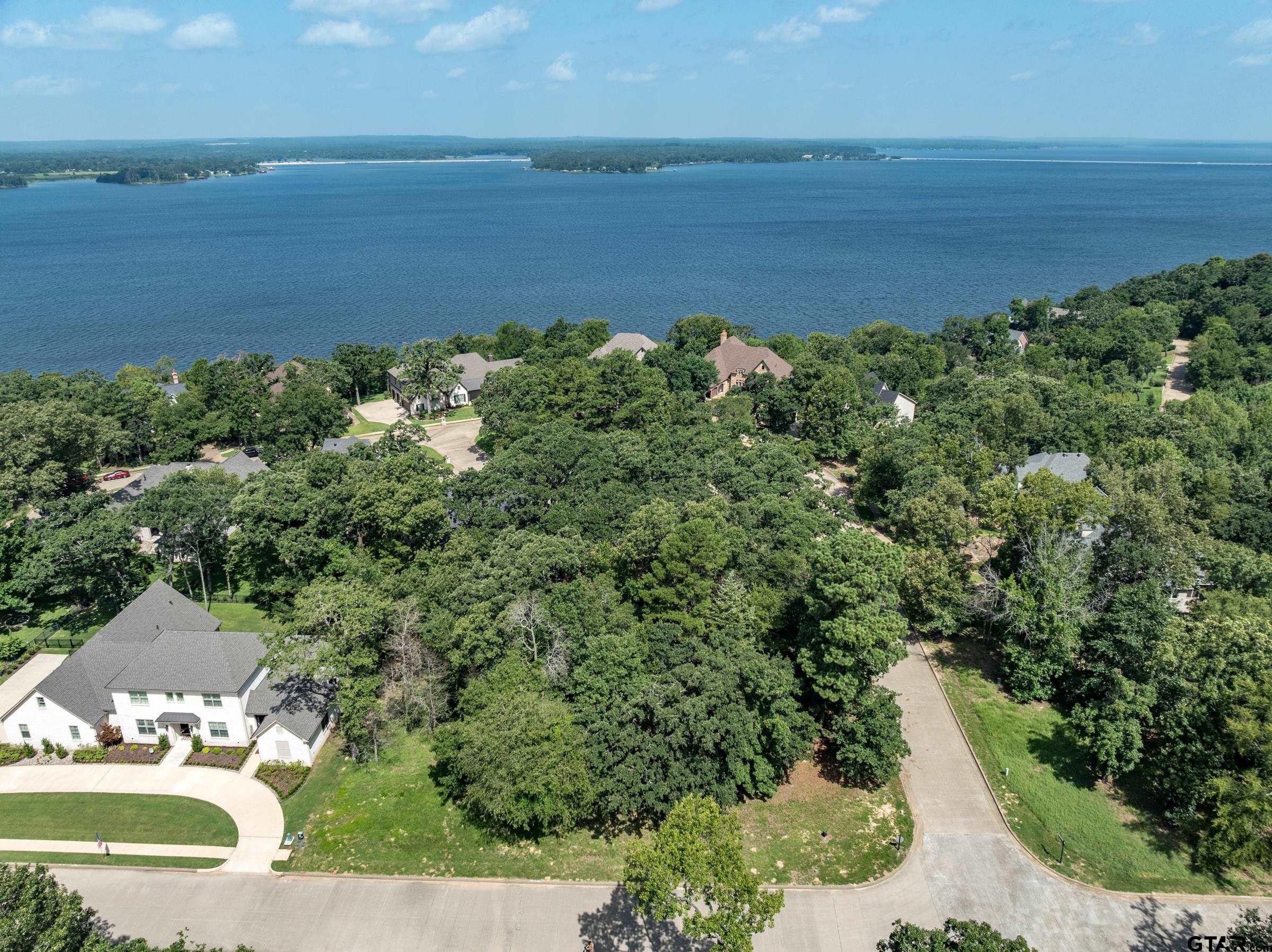 160 S EAGLES BLUFF BLVD