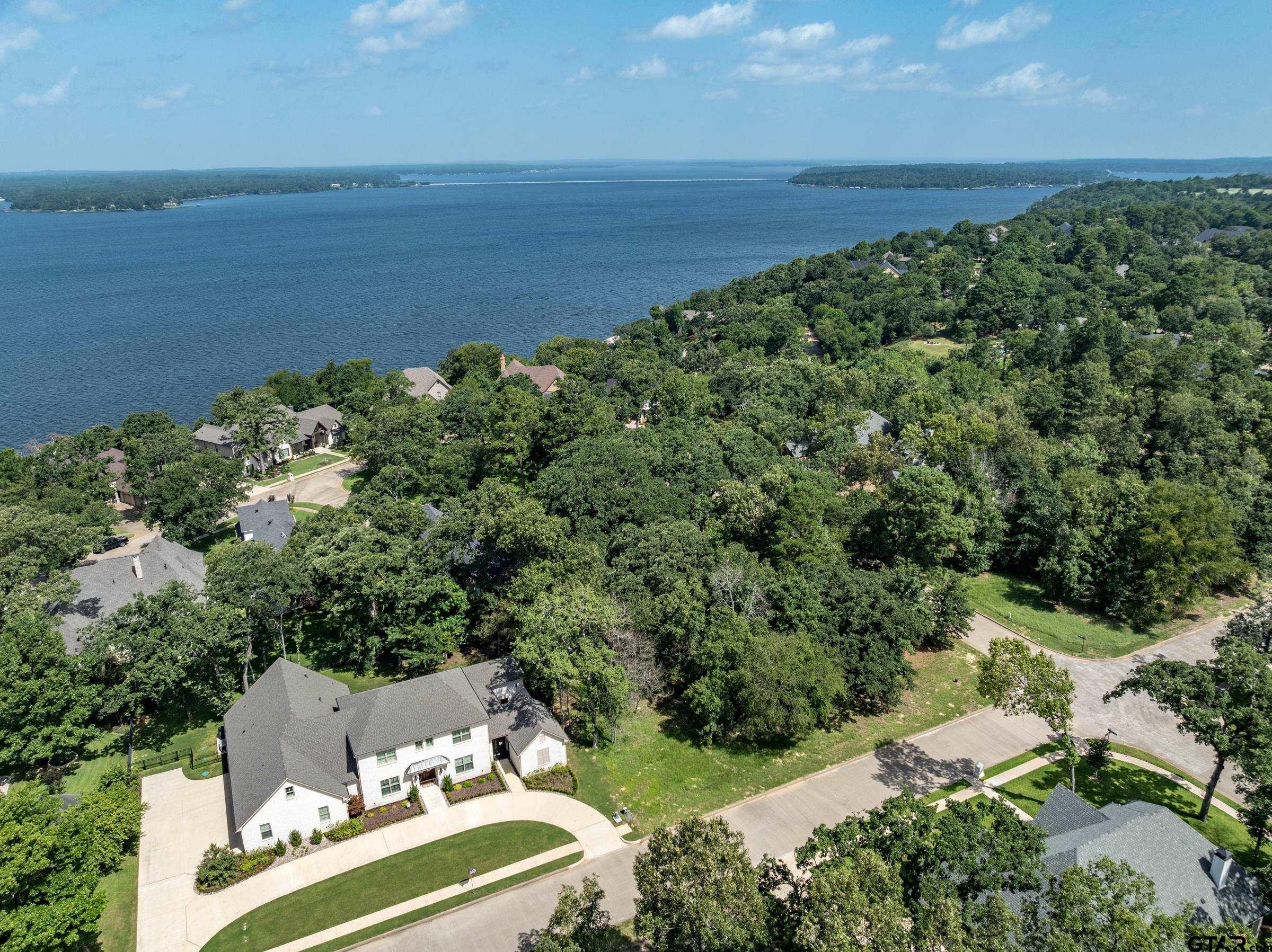 160 S EAGLES BLUFF BLVD