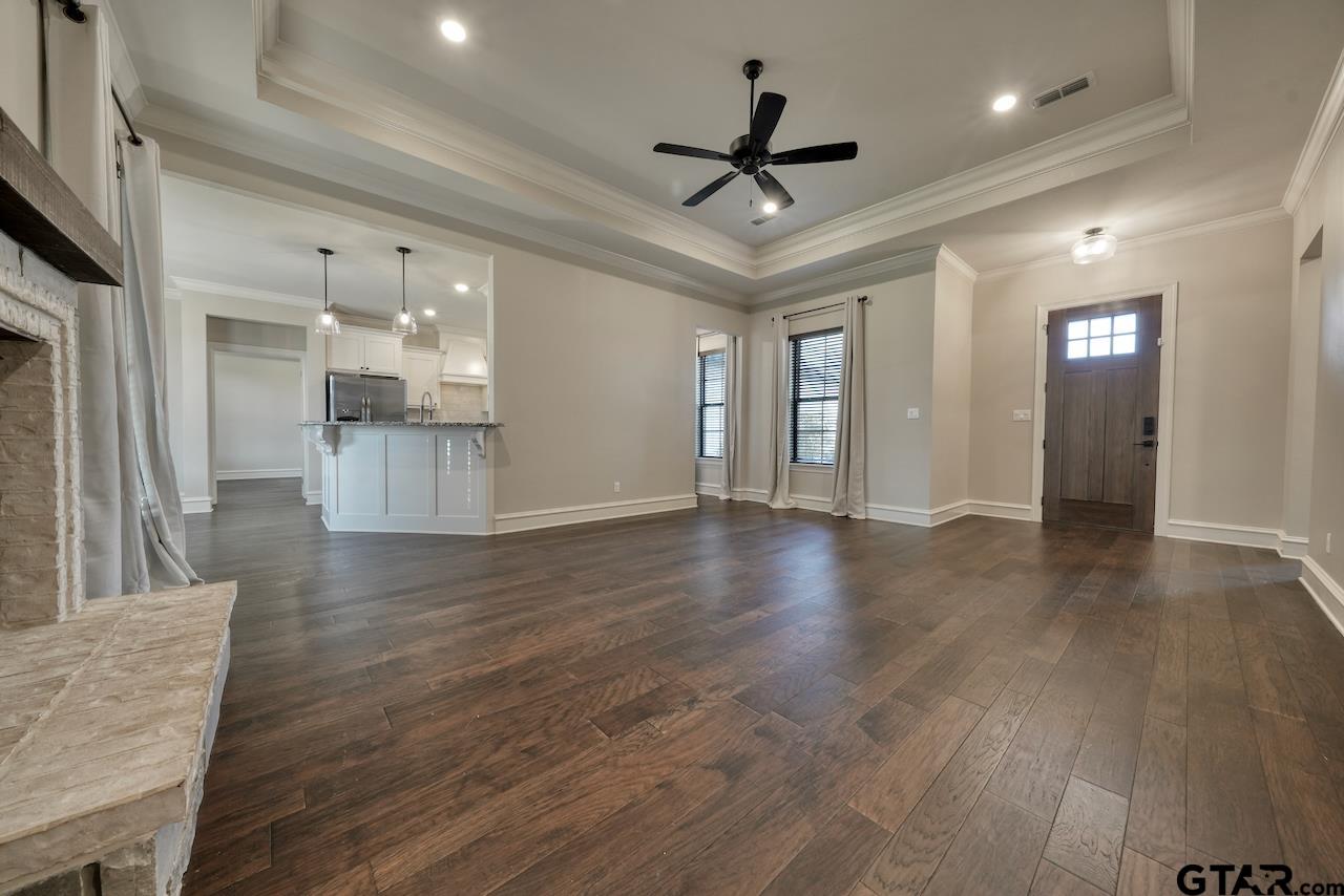 12109 Oak Grove