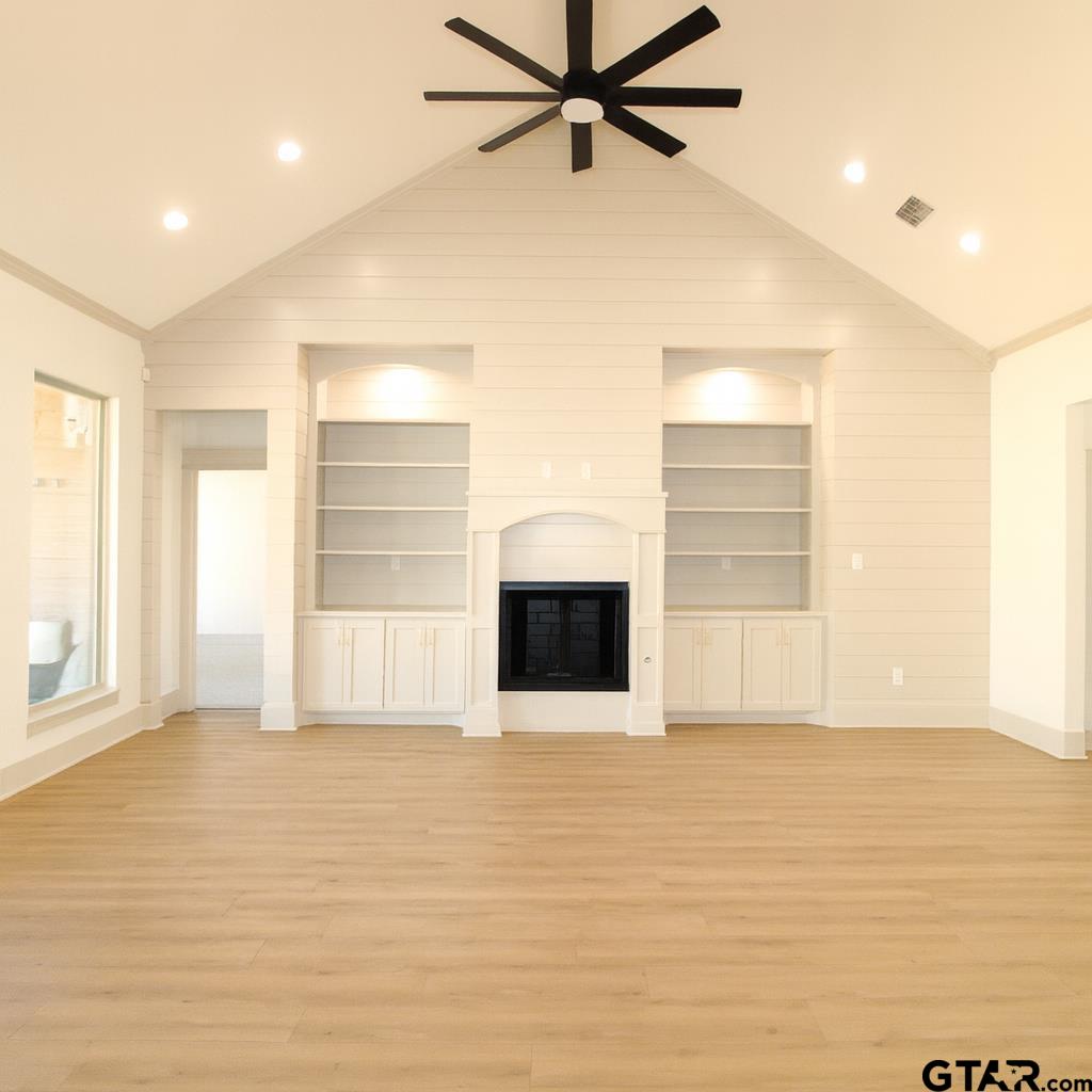 1070 Stagecoach Bend