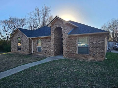 104 Kenswick Henderson TX 75652