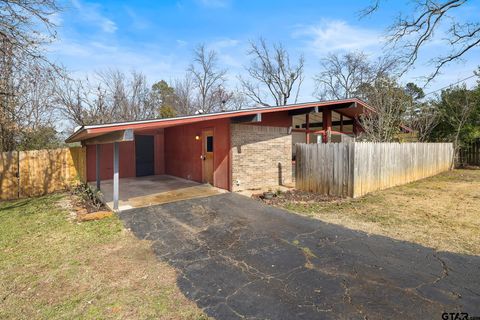 1329 Terre Haute Tyler TX 75701