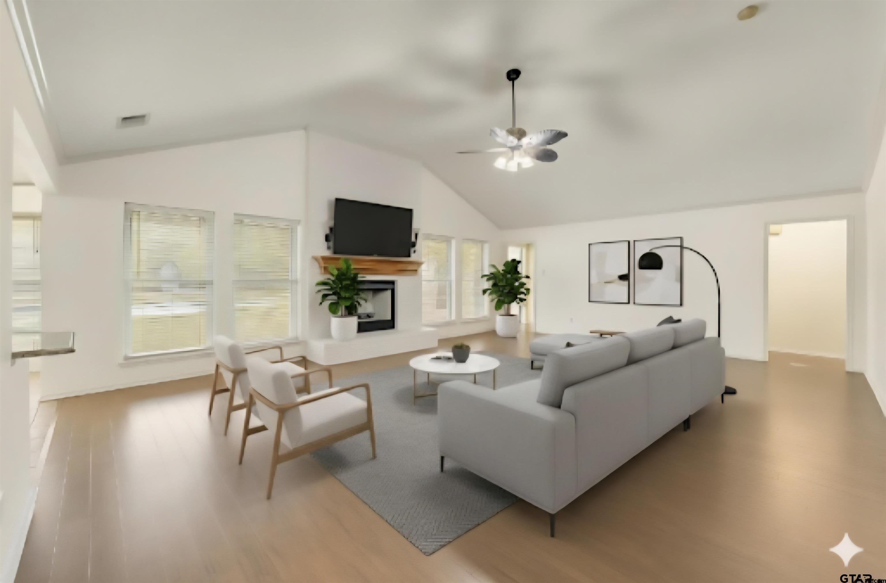 1090 Oak Hollow Lane