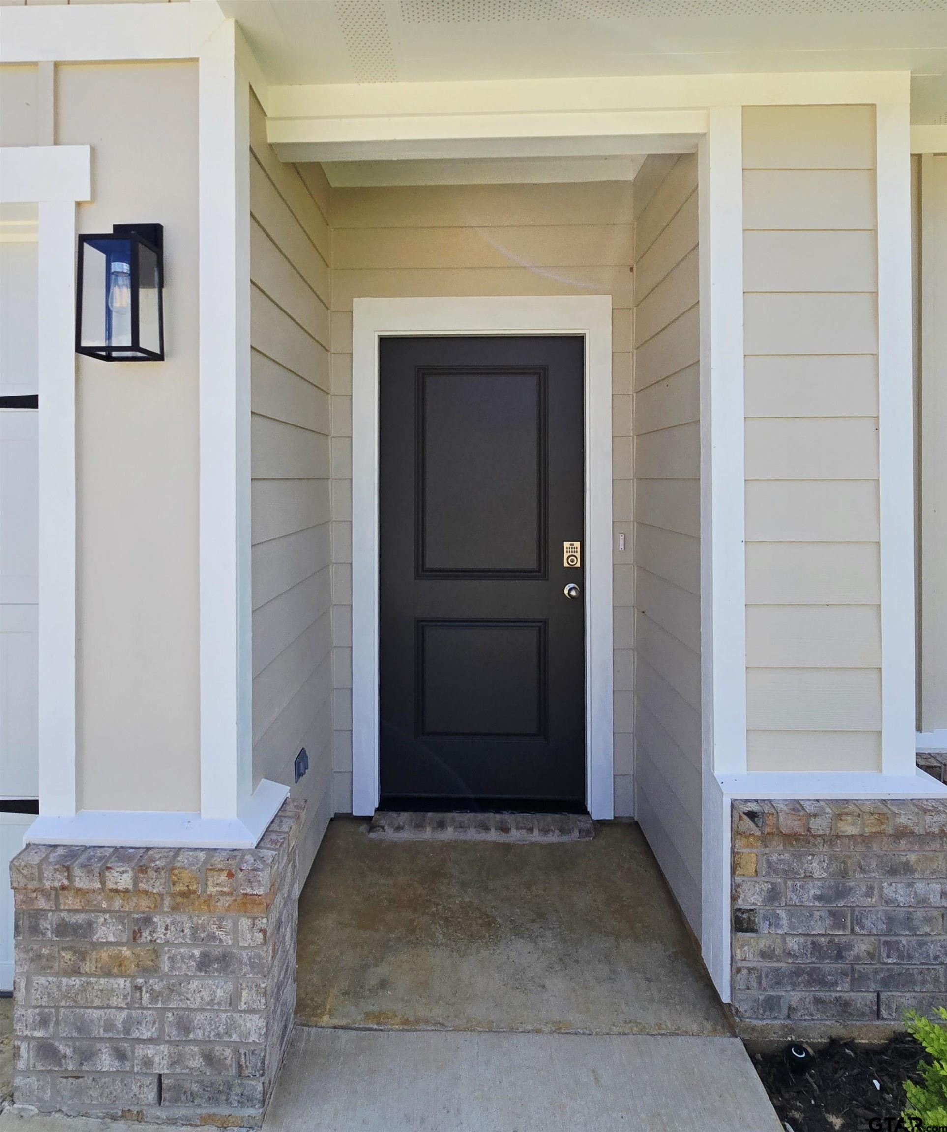 1112 Park Meadows Dr.