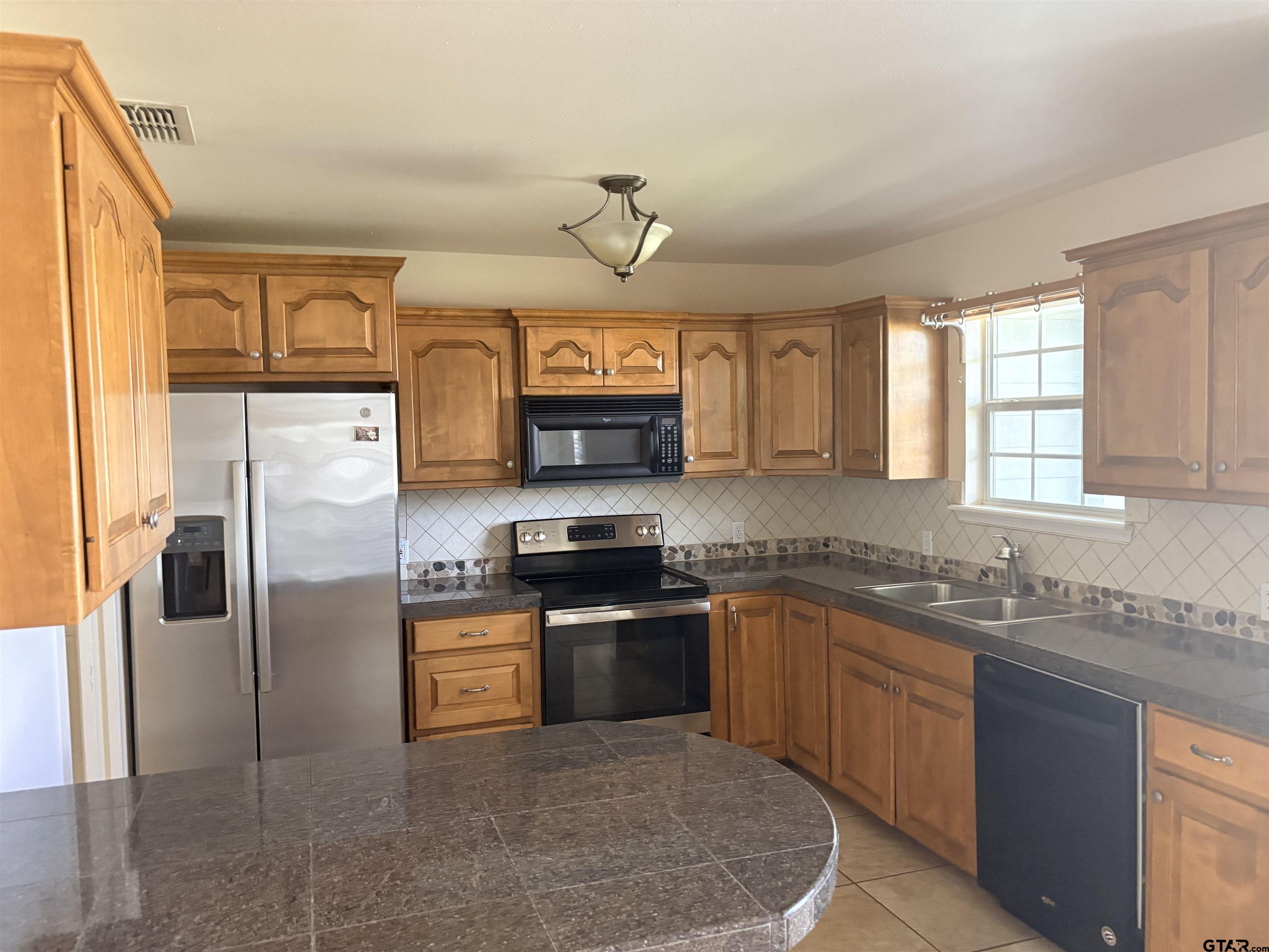 201 COUNTY ROAD 3821