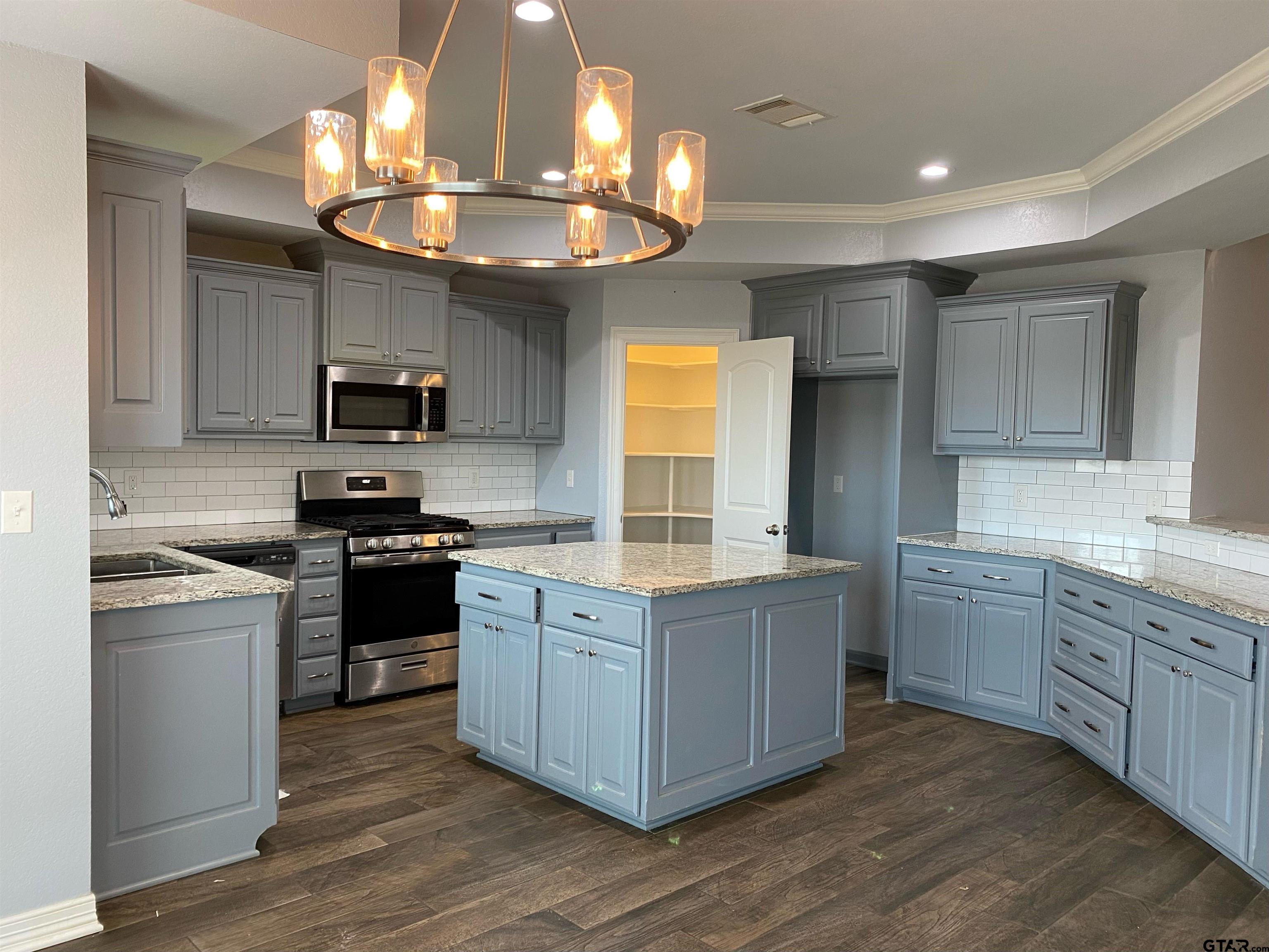 7346 Harpers Ridge Lane