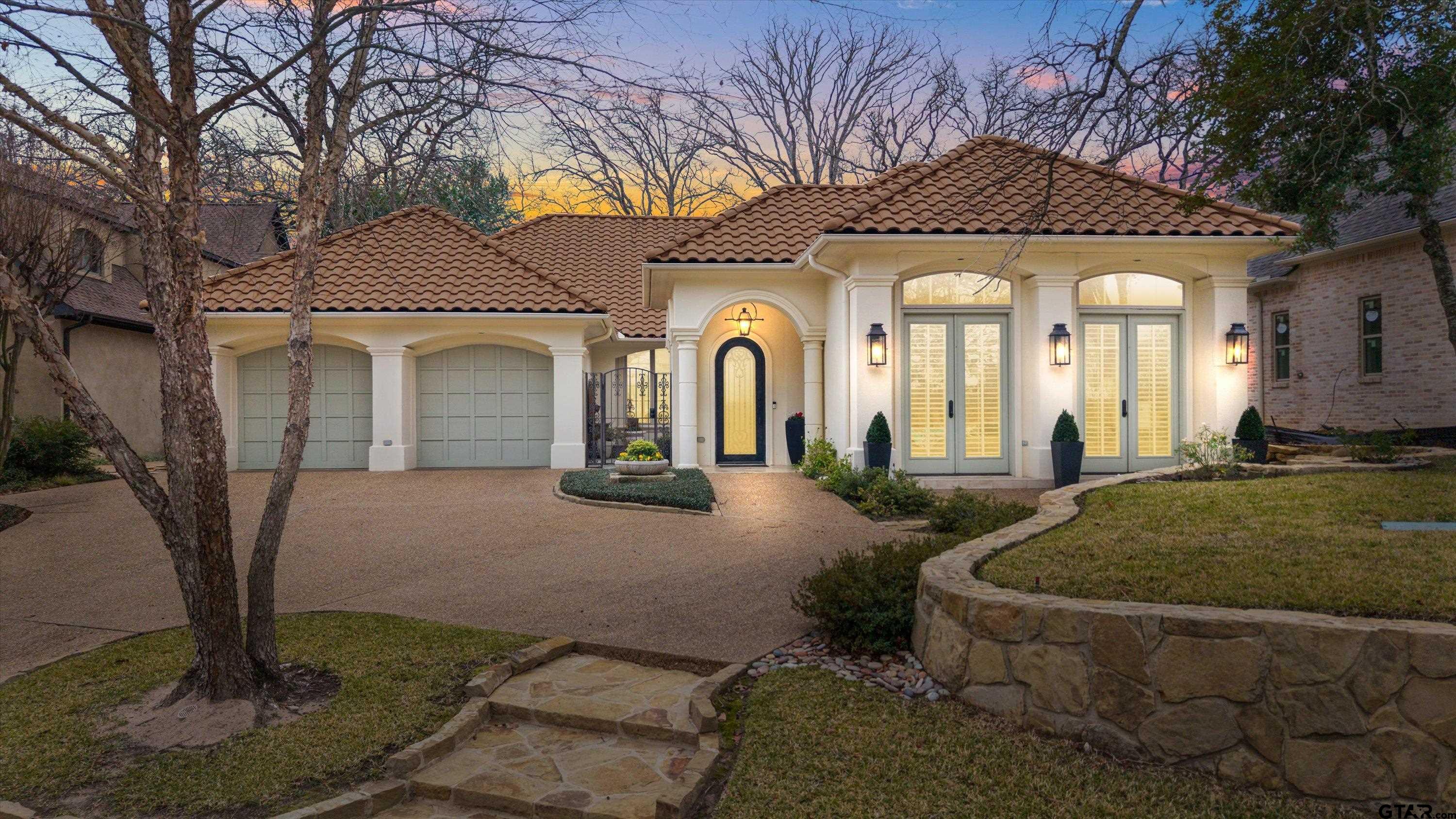 4306 Cascades Boulevard