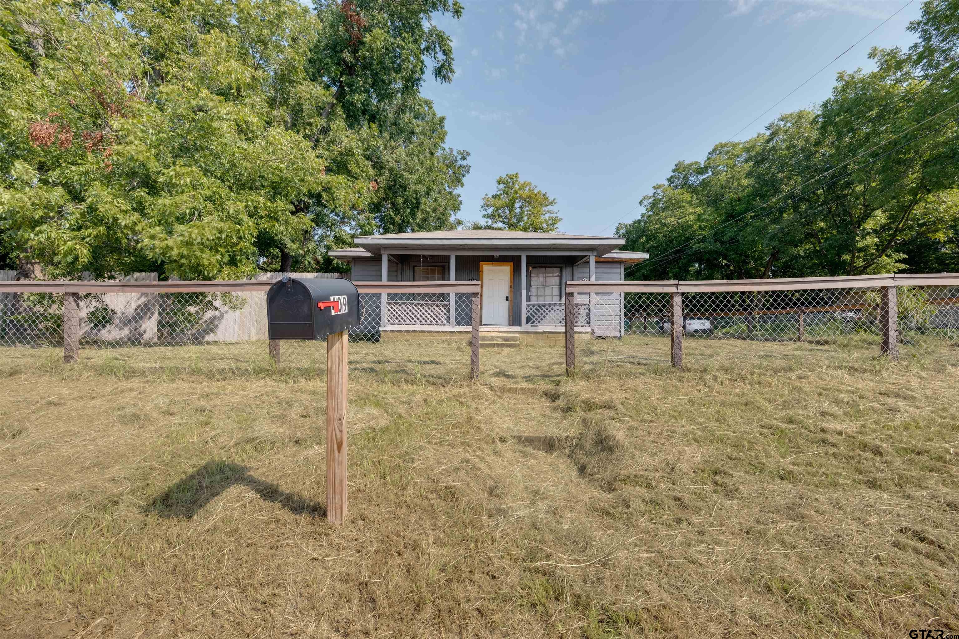 409 W Point Tap Rd