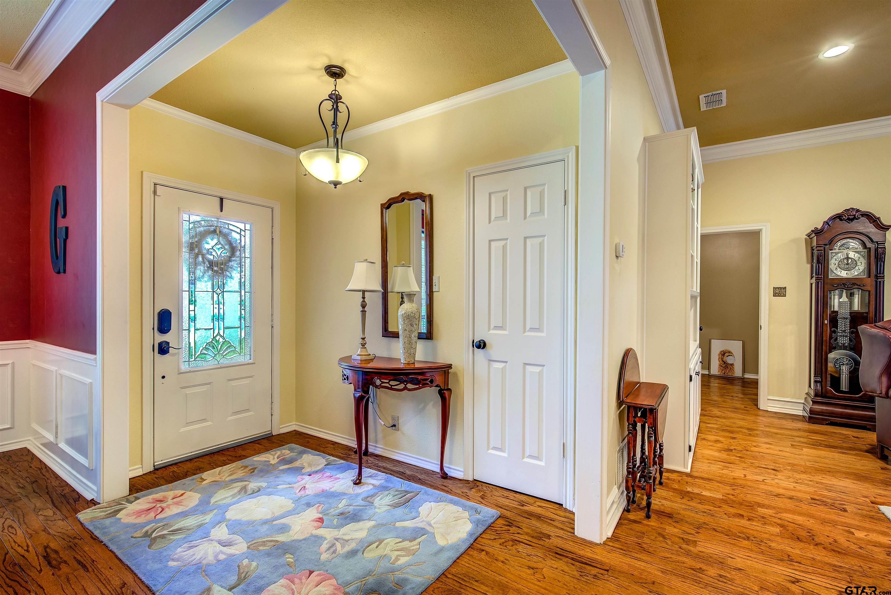 5810 Plantation Drive