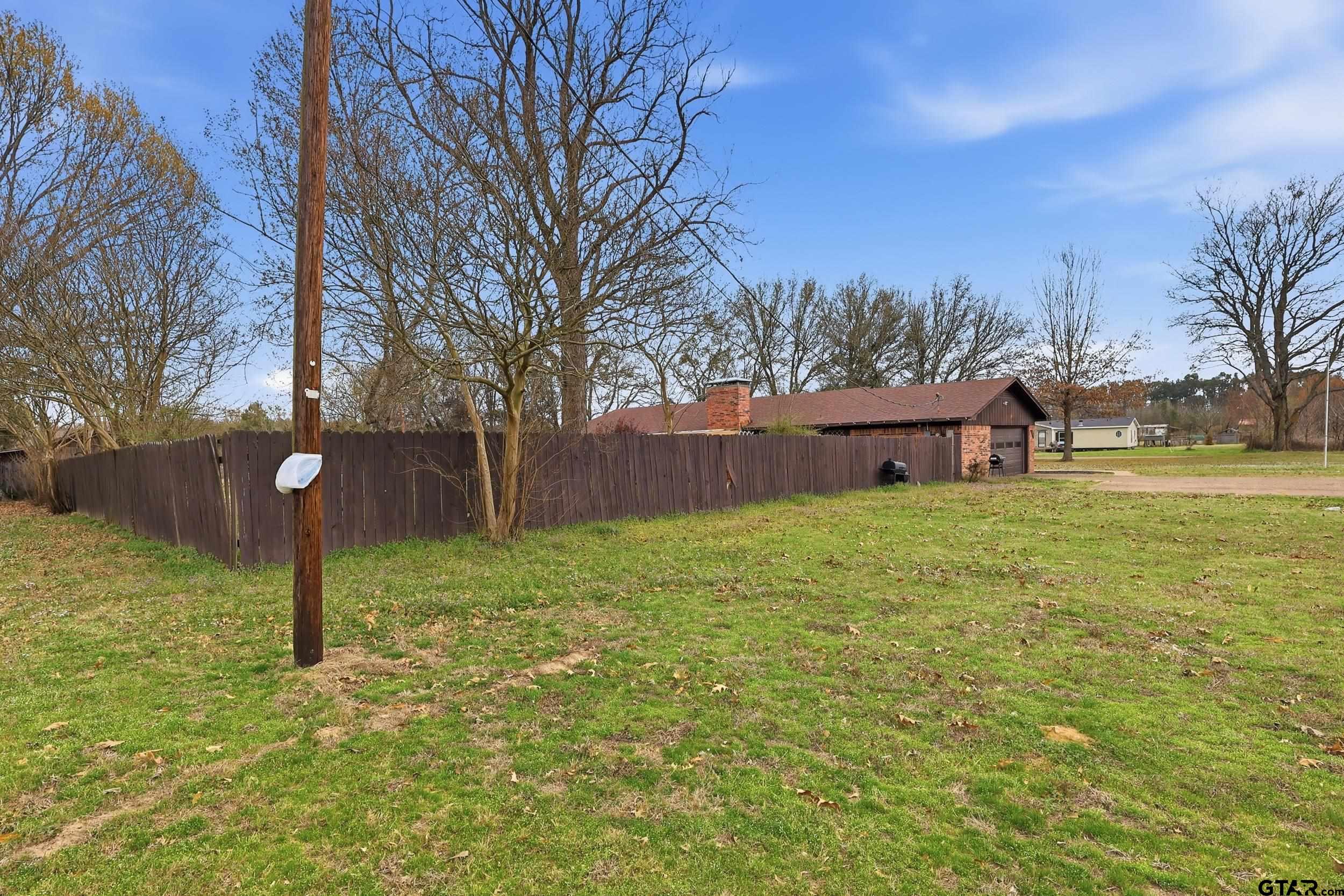 1045 County Road 3210