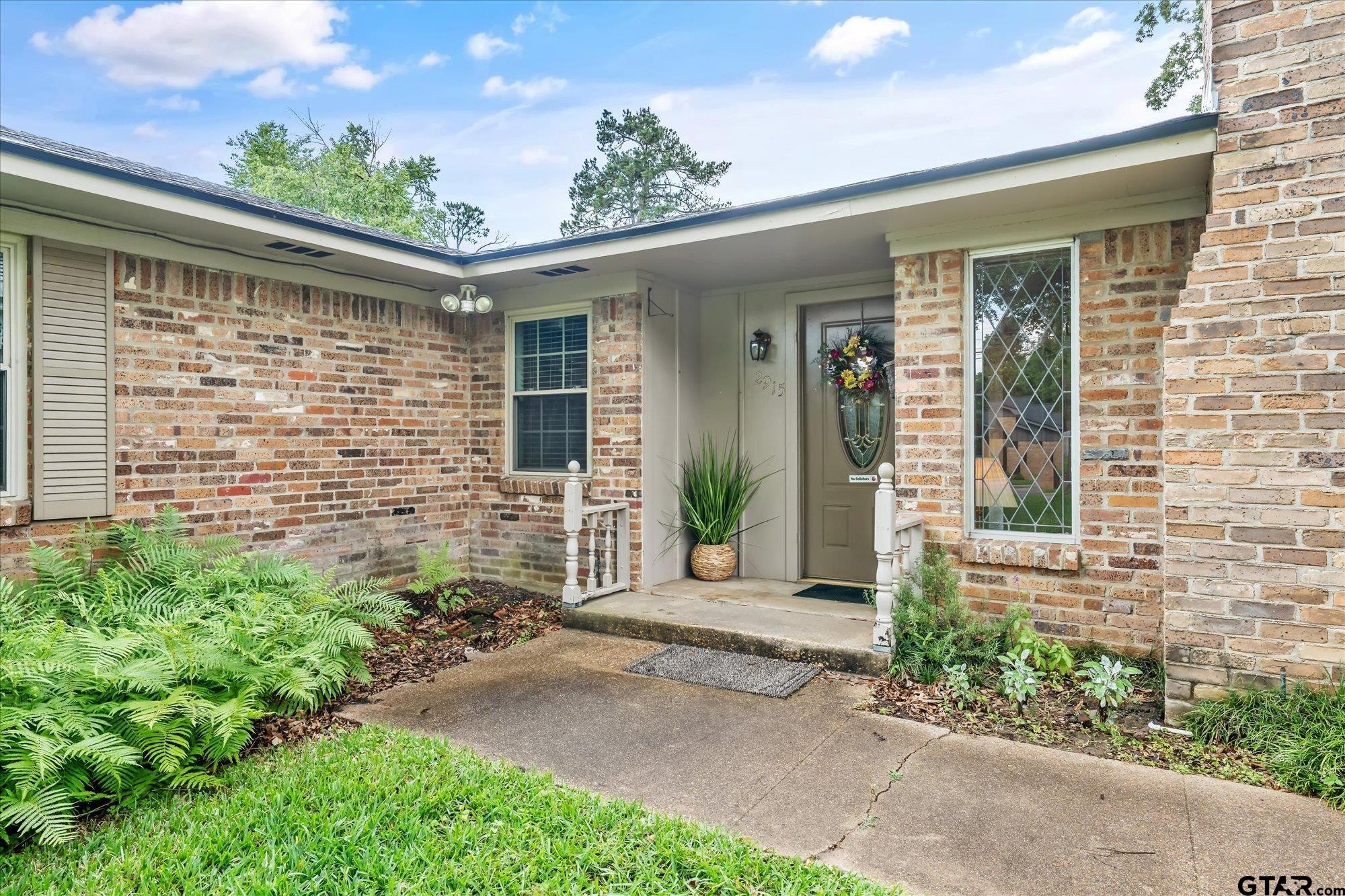 2915 POLLARD DRIVE