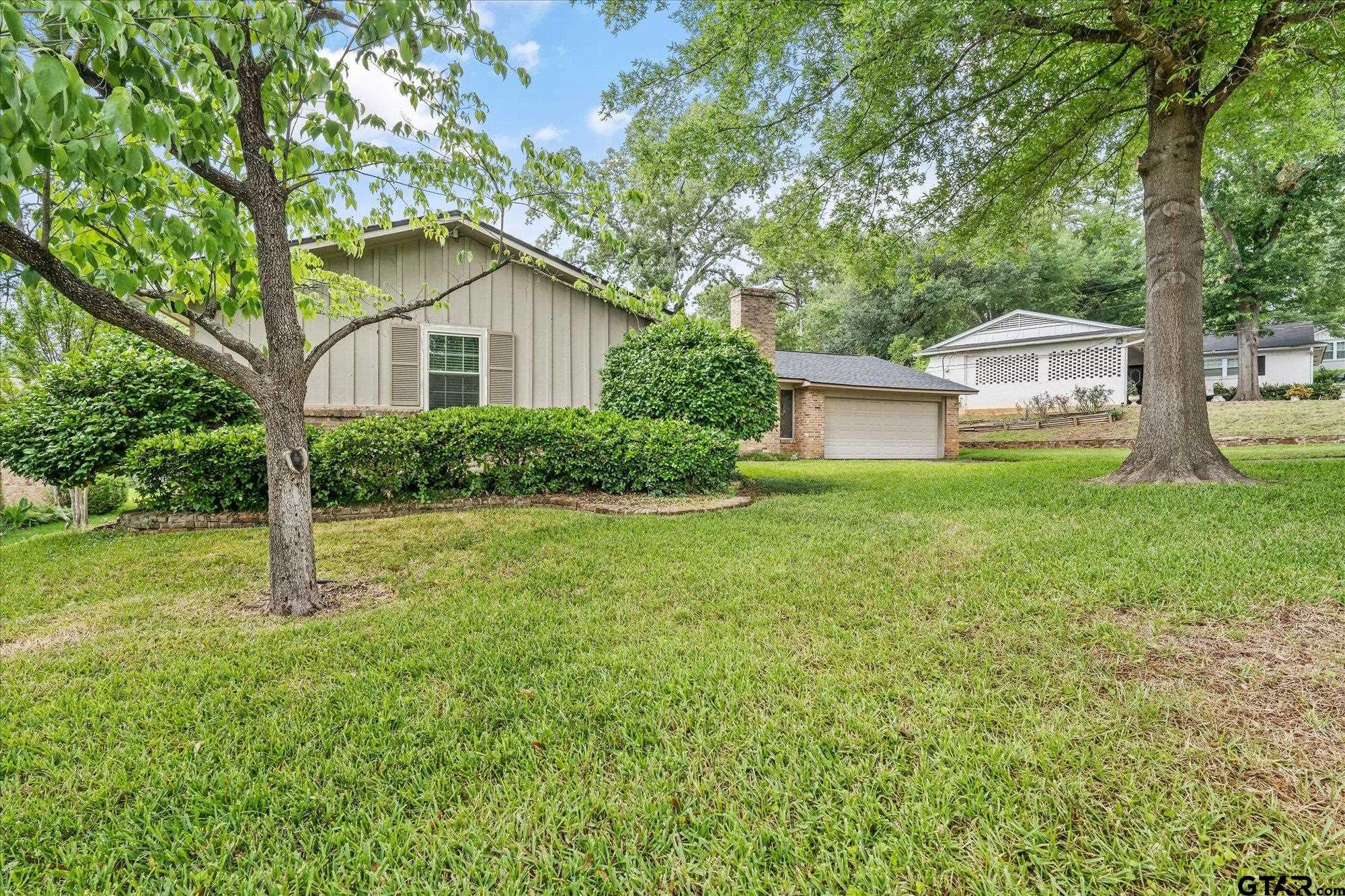 2915 POLLARD DRIVE