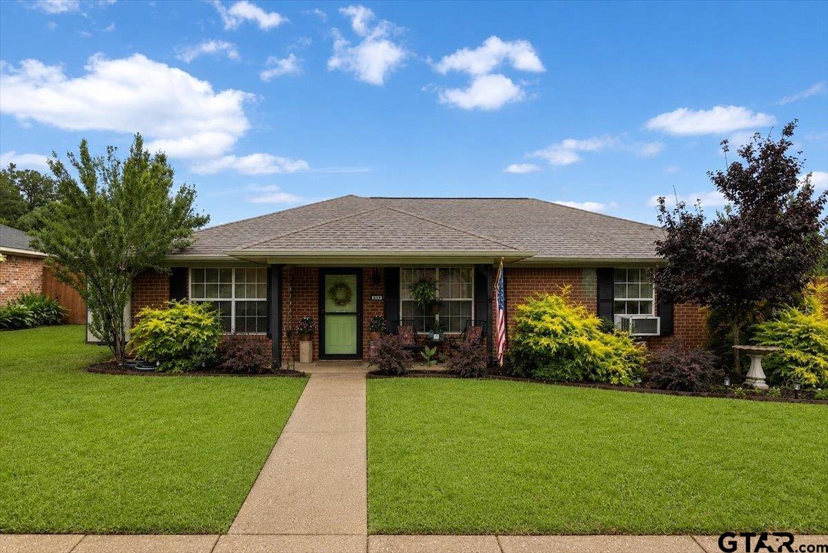 407 Briar Court