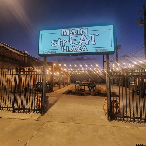 215-219 Main St. Jacksonville TX 75766