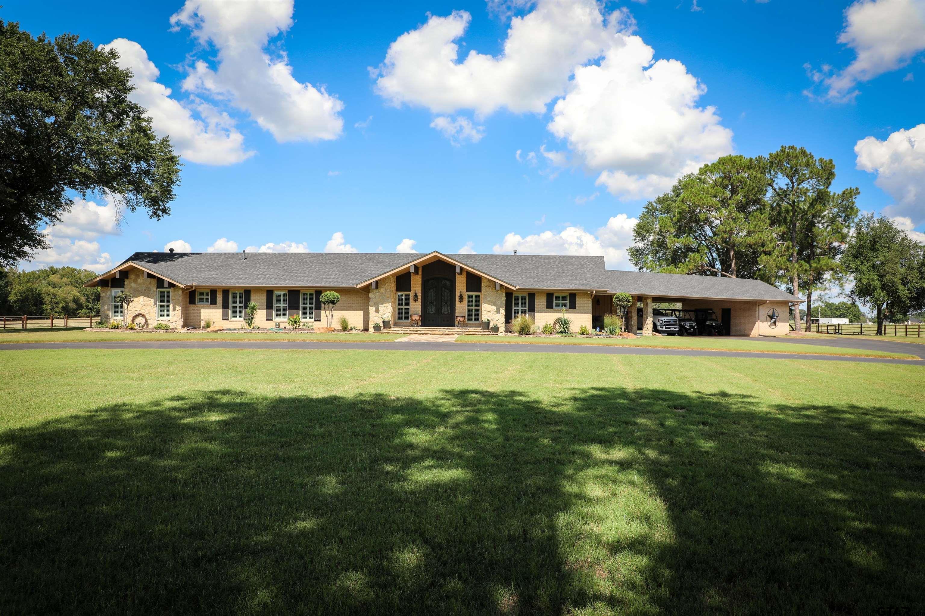 2125 W HWY 11