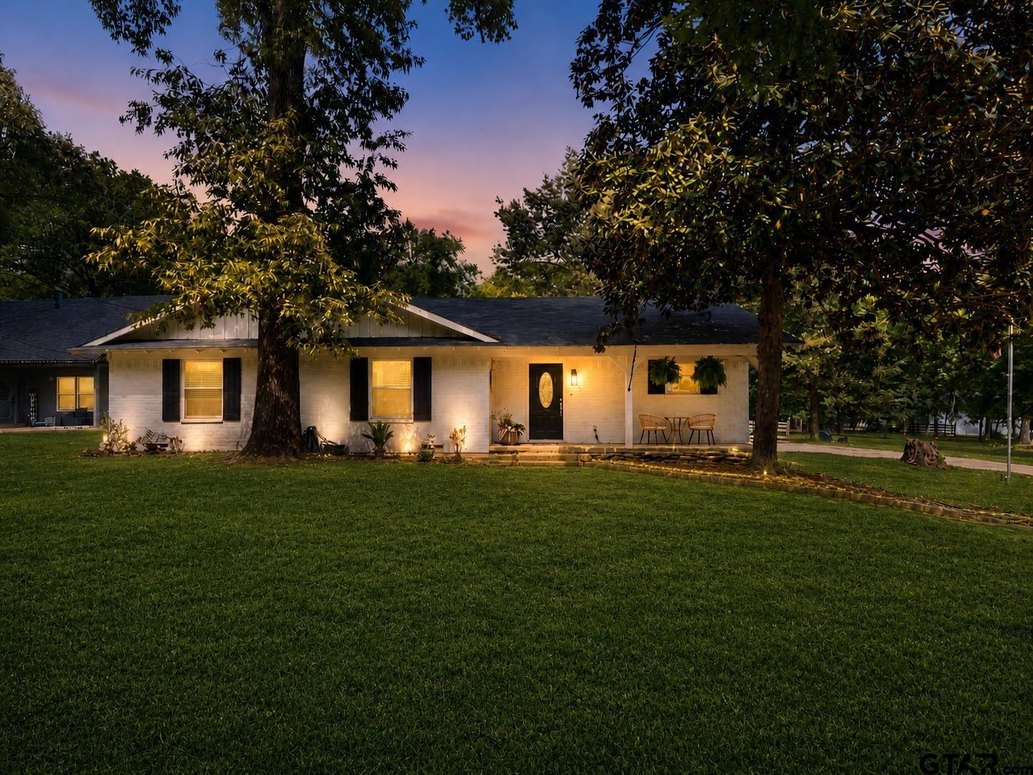 309 S King Lake Rd