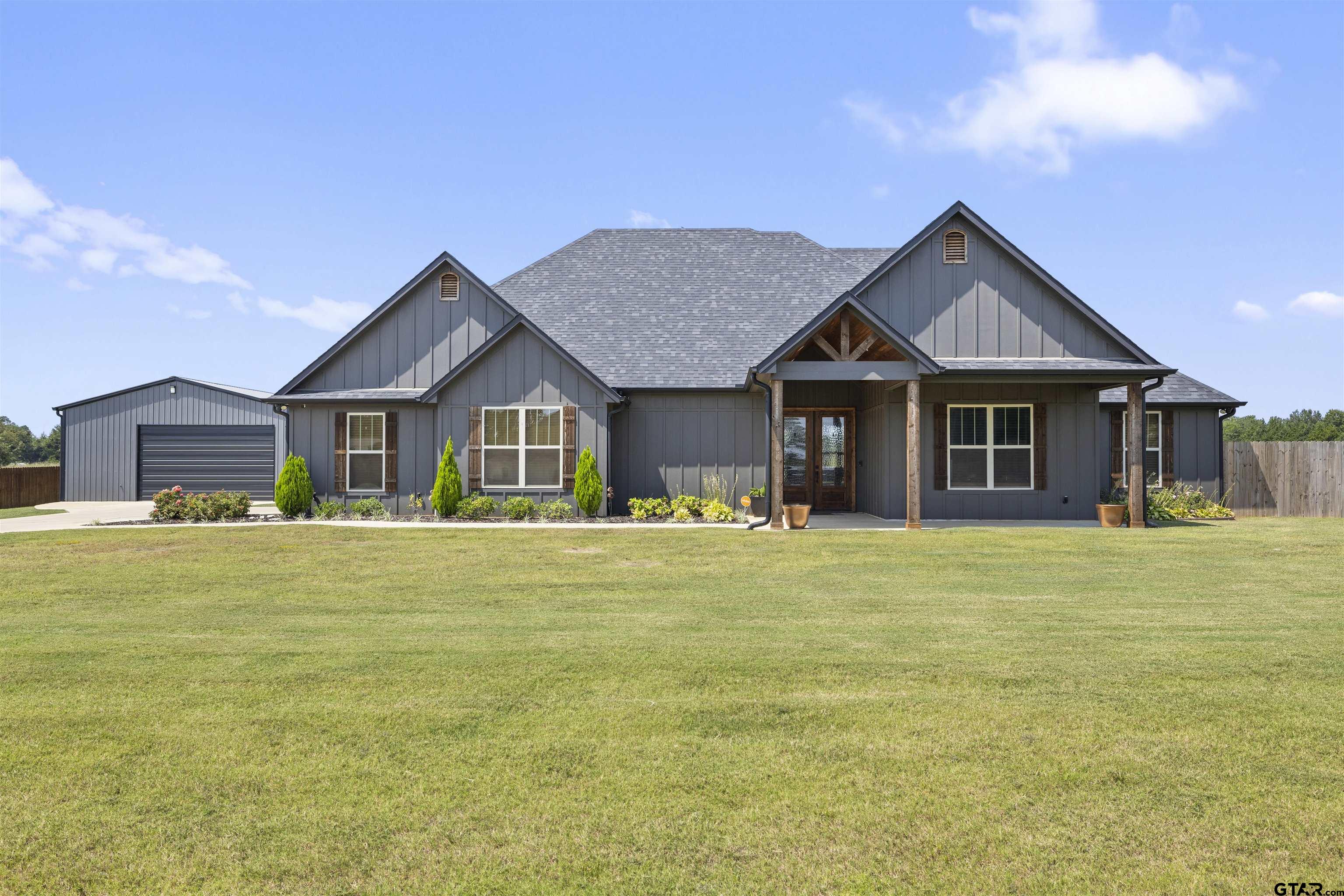 21818 Country Meadows