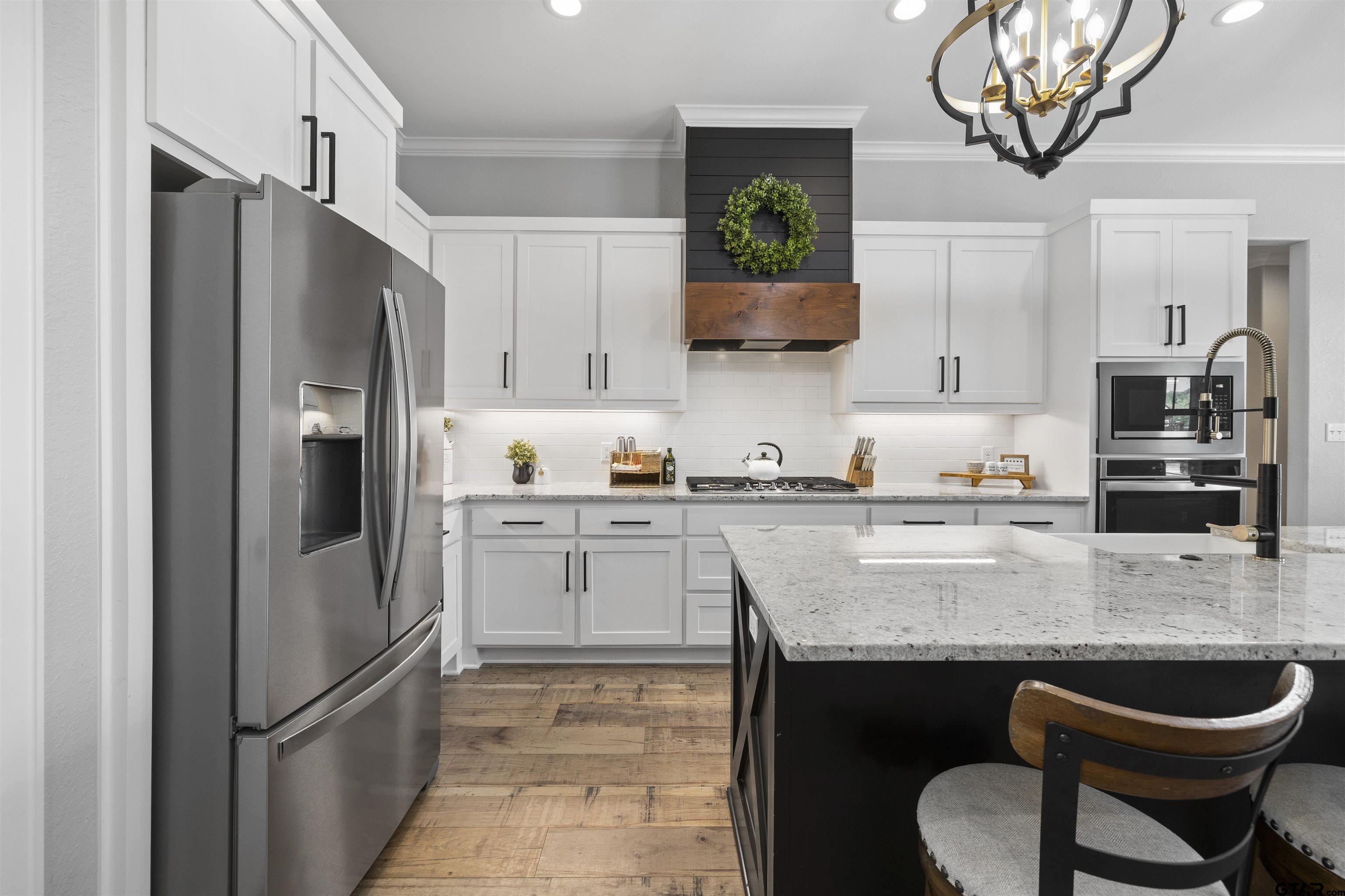 21818 Country Meadows