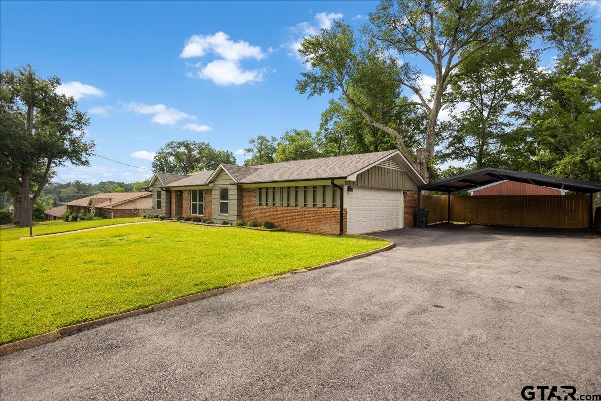 2033 Neeley St.