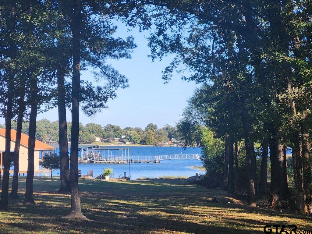 411 Sterling Shores Dr