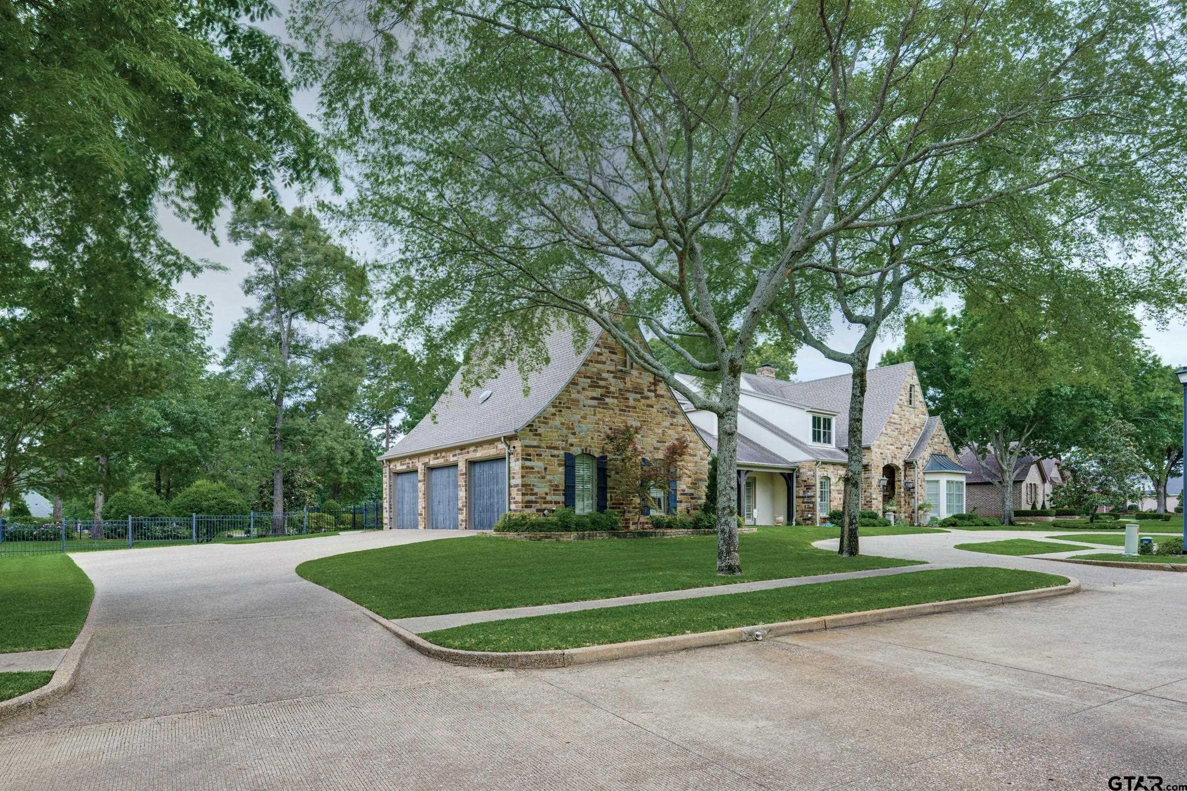 120 Whispering Pines