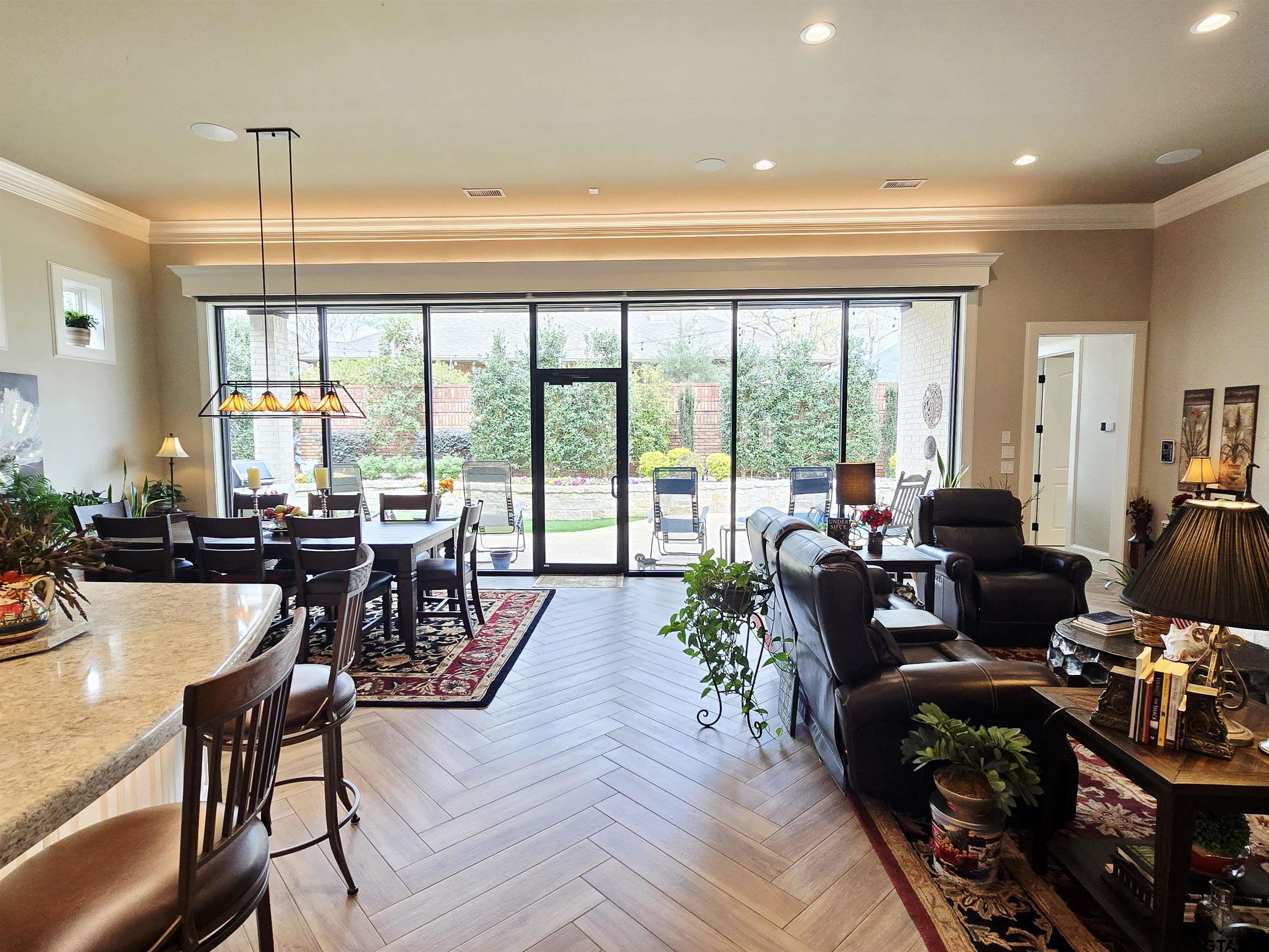 7127 Holly Square Ct.