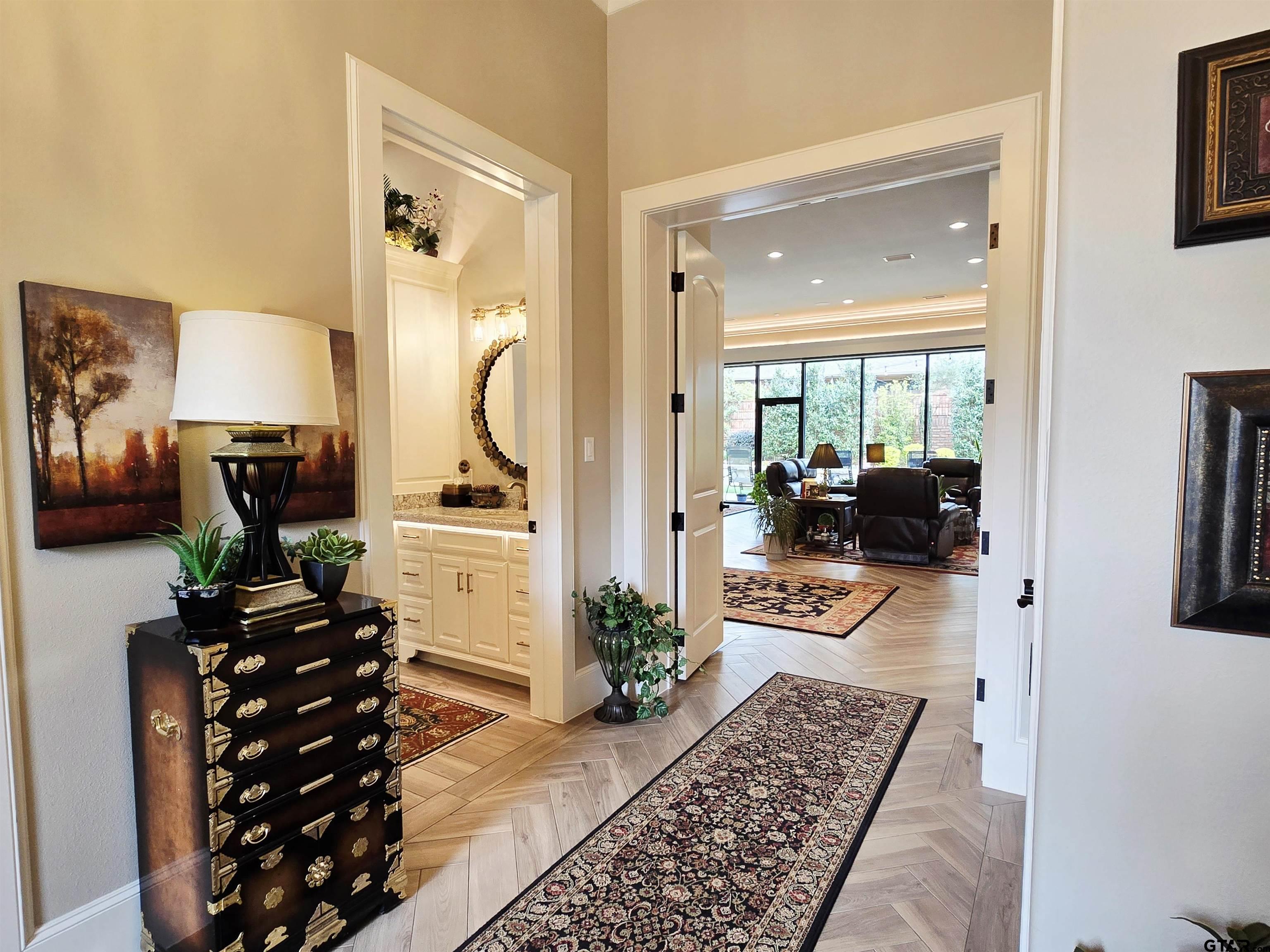 7127 Holly Square Ct.