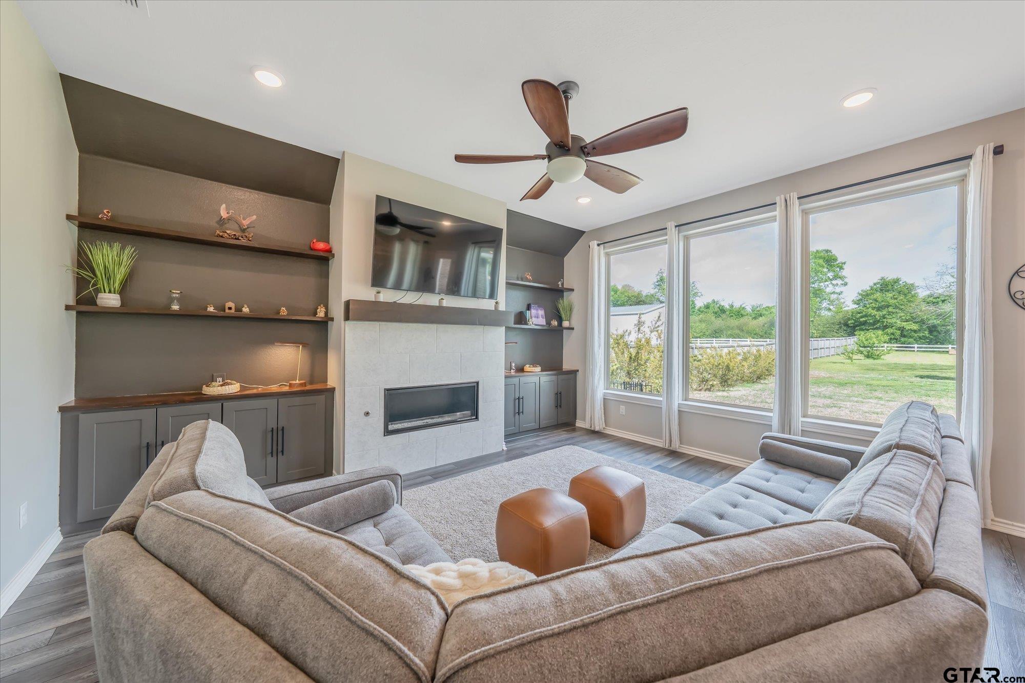 8030 Freestone Drive