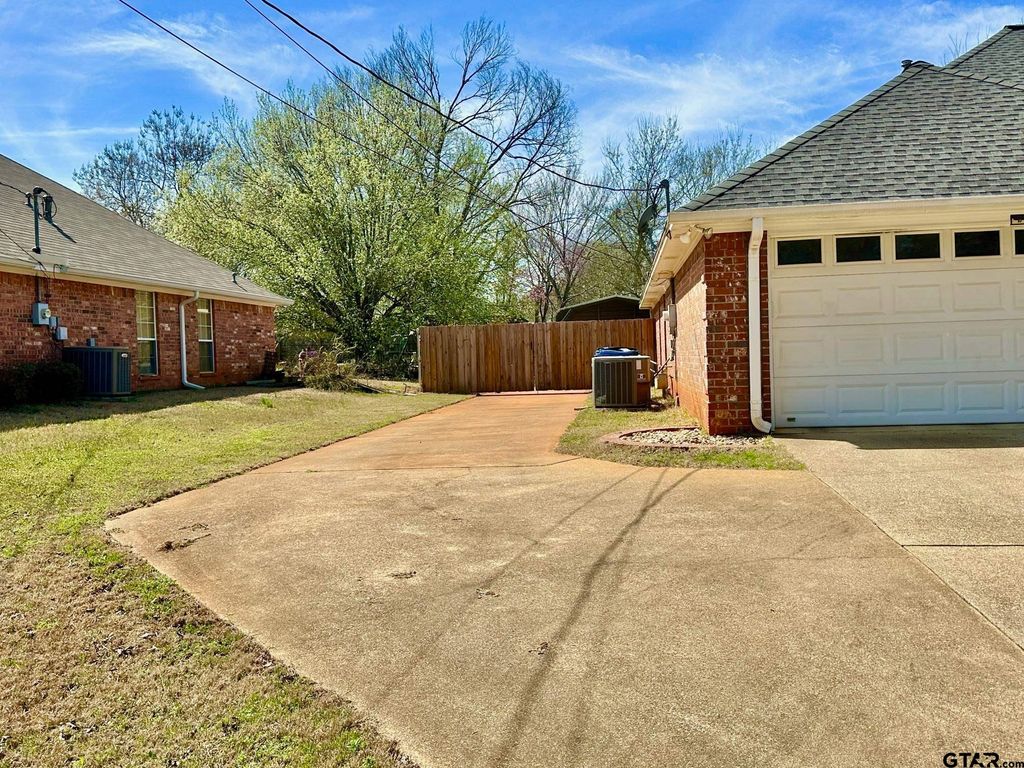 listing image 38
