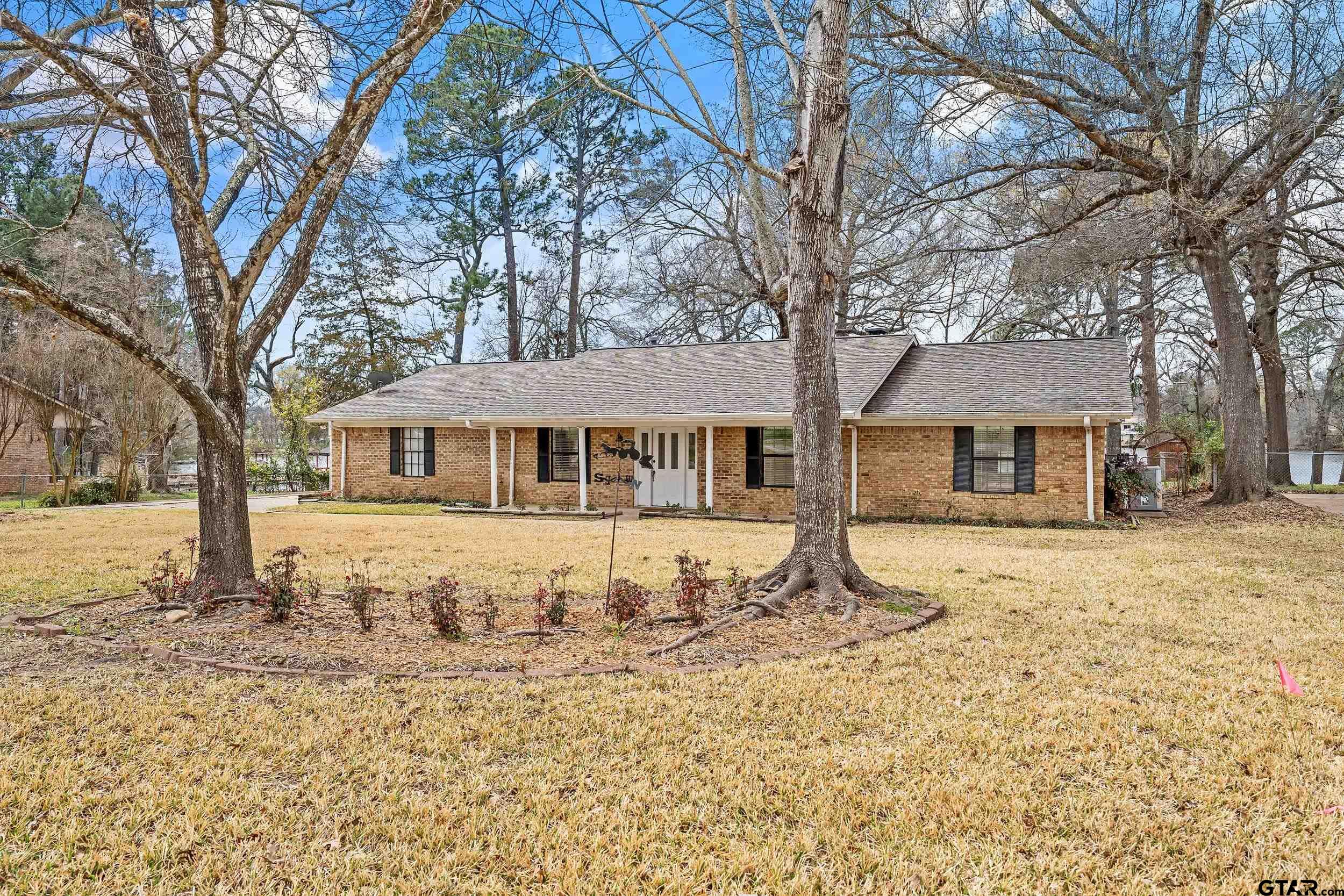 10202 E LAKESHORE DRIVE