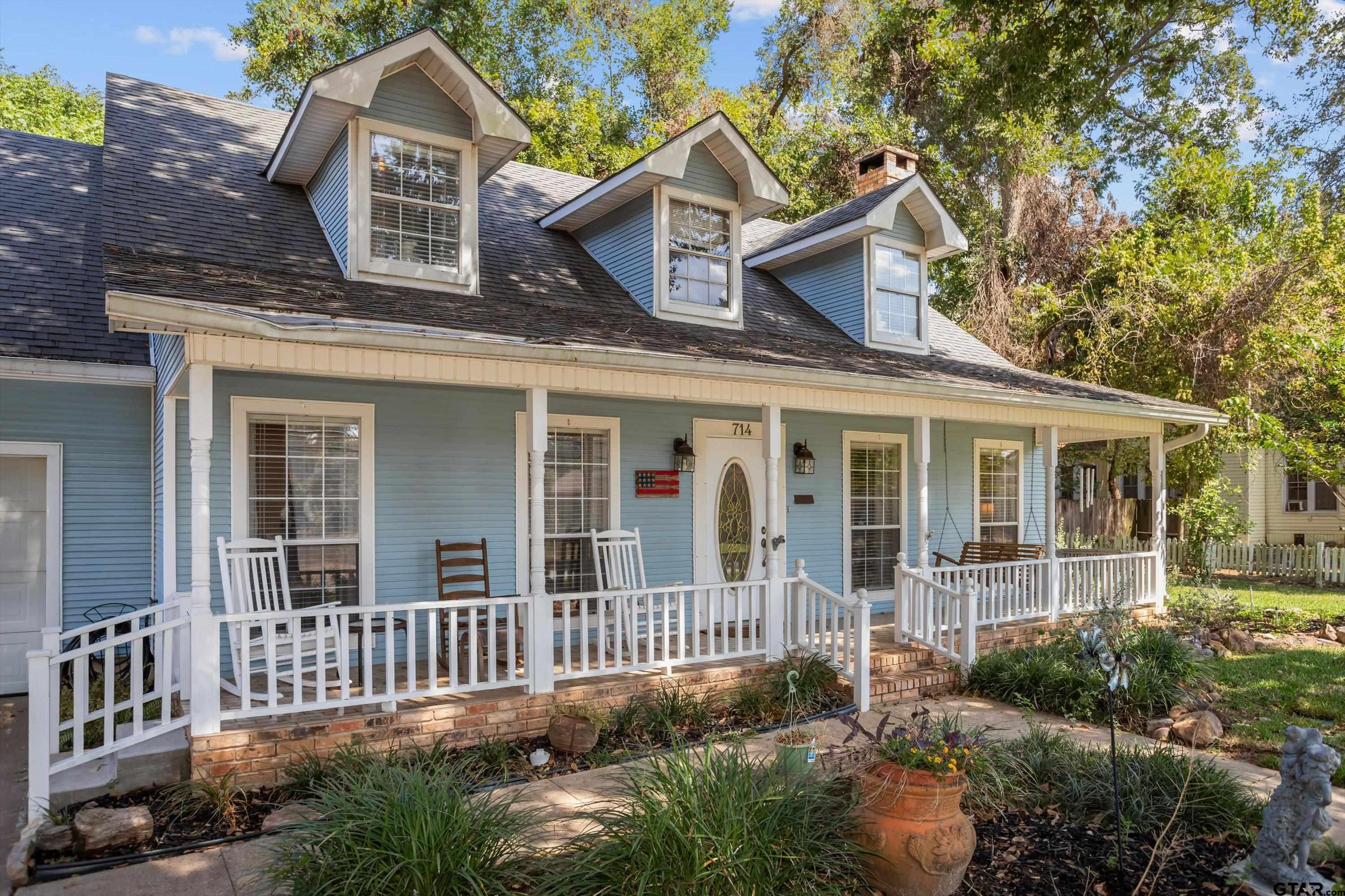 714 E Houston Avenue