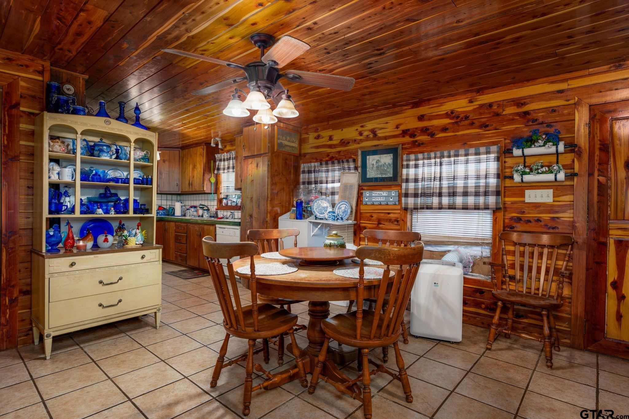 18596 County Road 2154