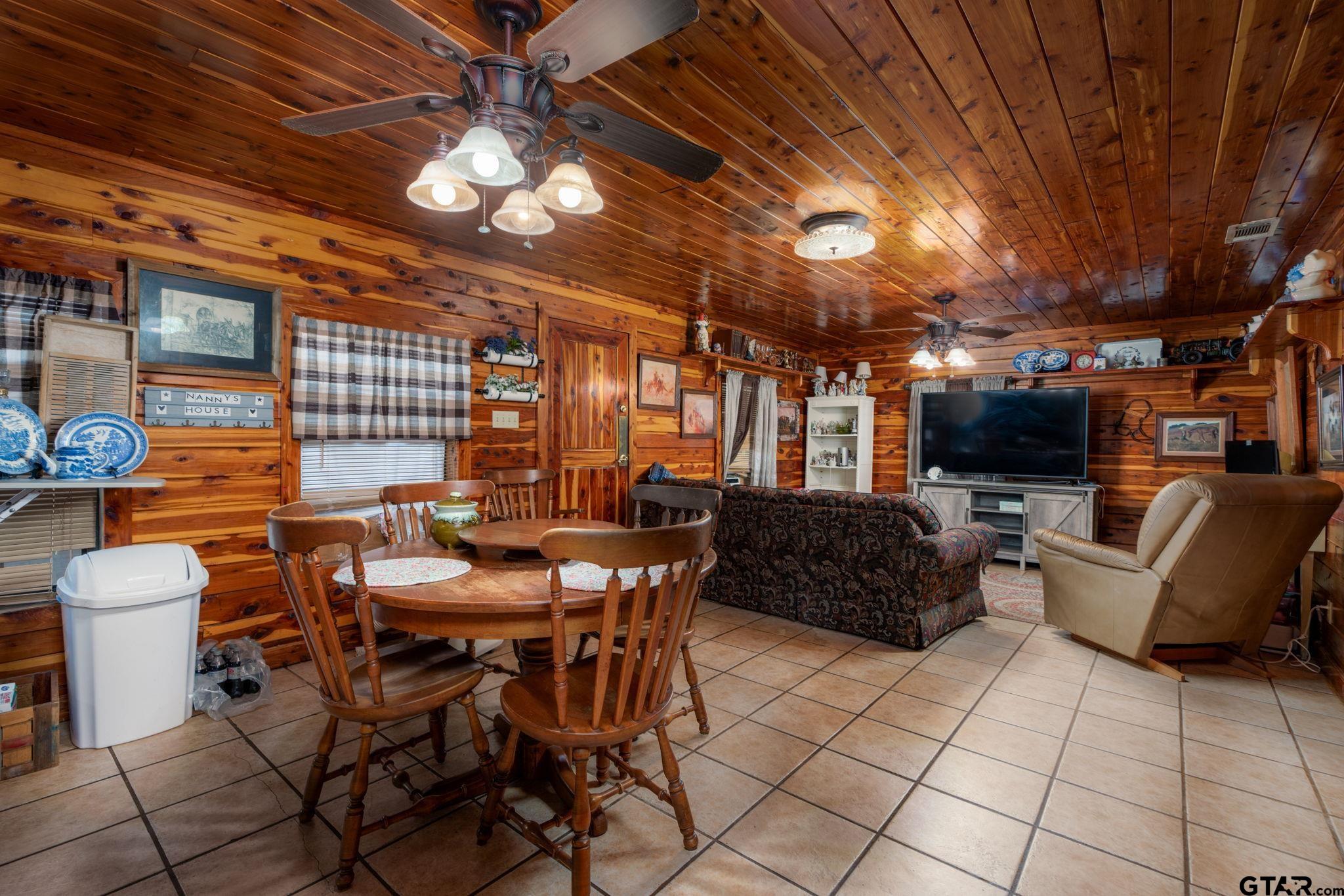 18596 County Road 2154