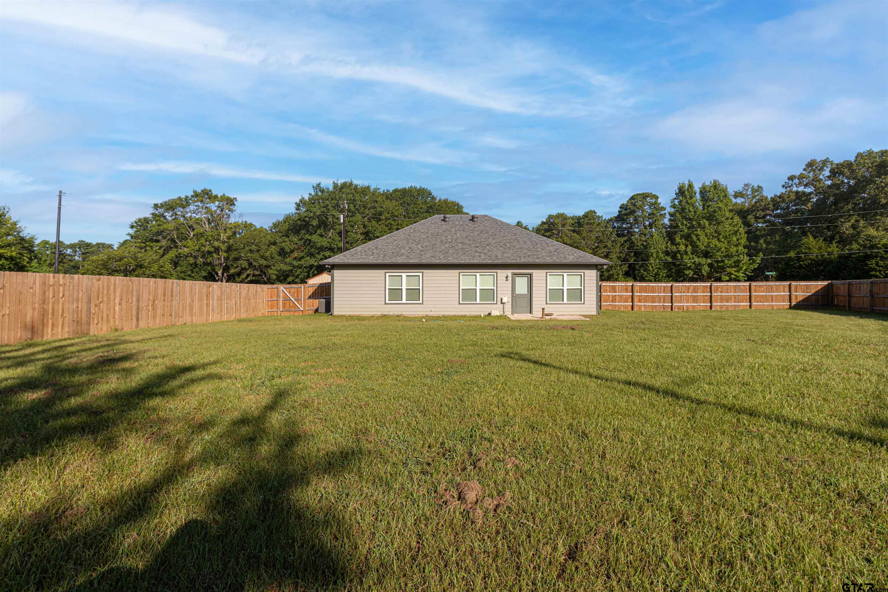 117 Magnolia Dr.