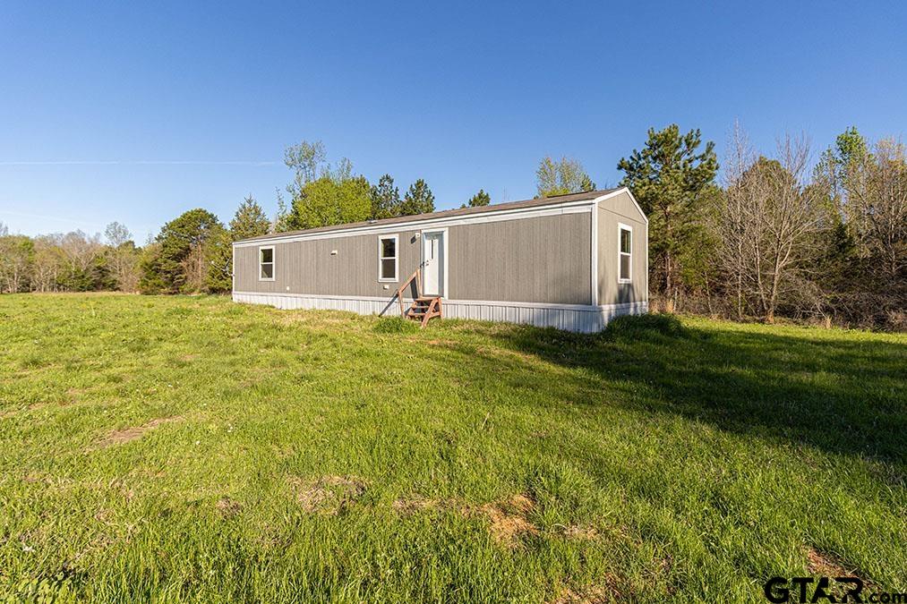 884 County Road 2950