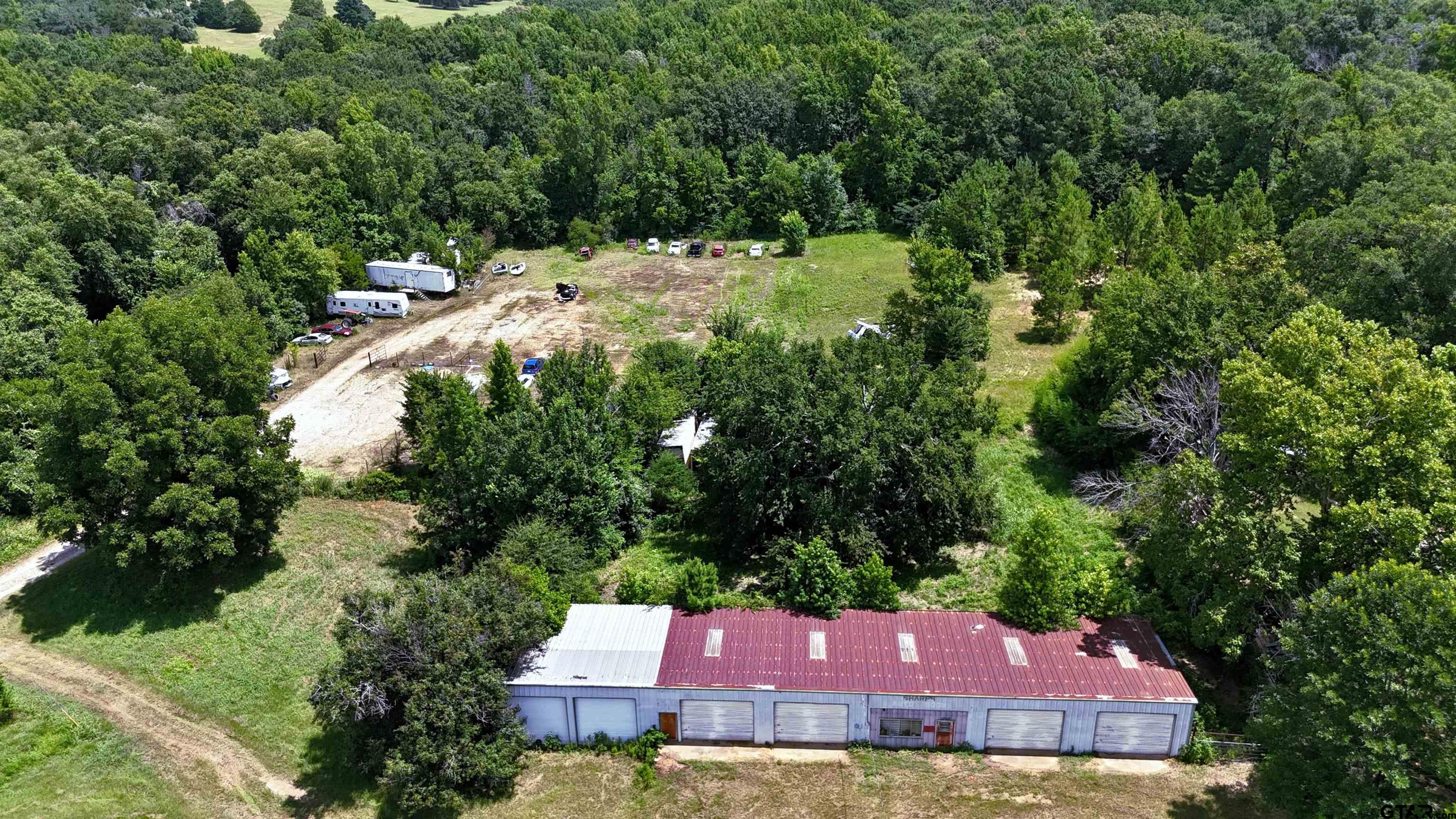 15585 Hwy 175 E