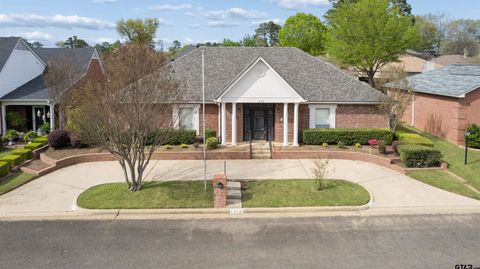 1409 Robbinwood Ct. Longview TX 75601