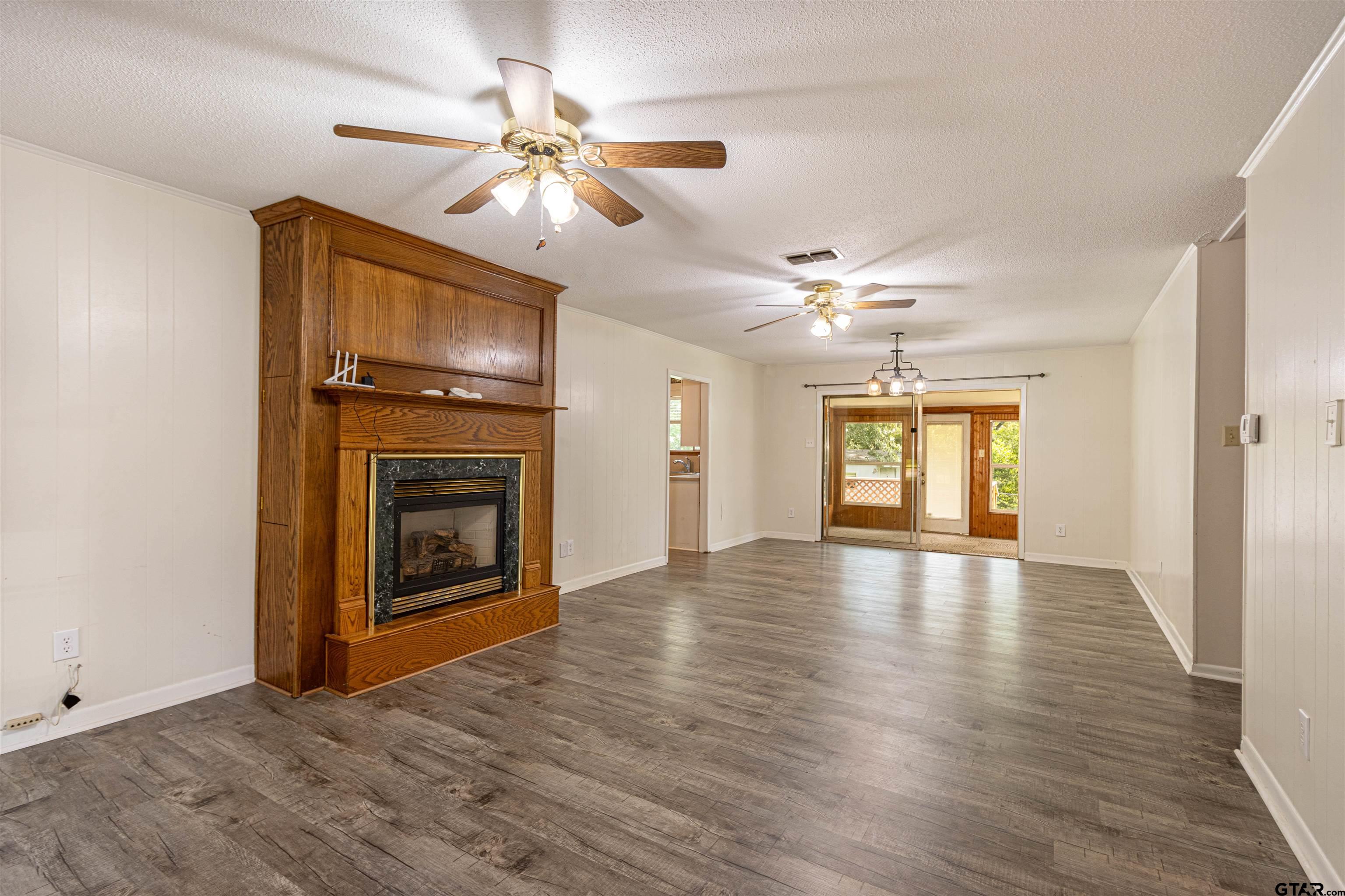 405 Brookview