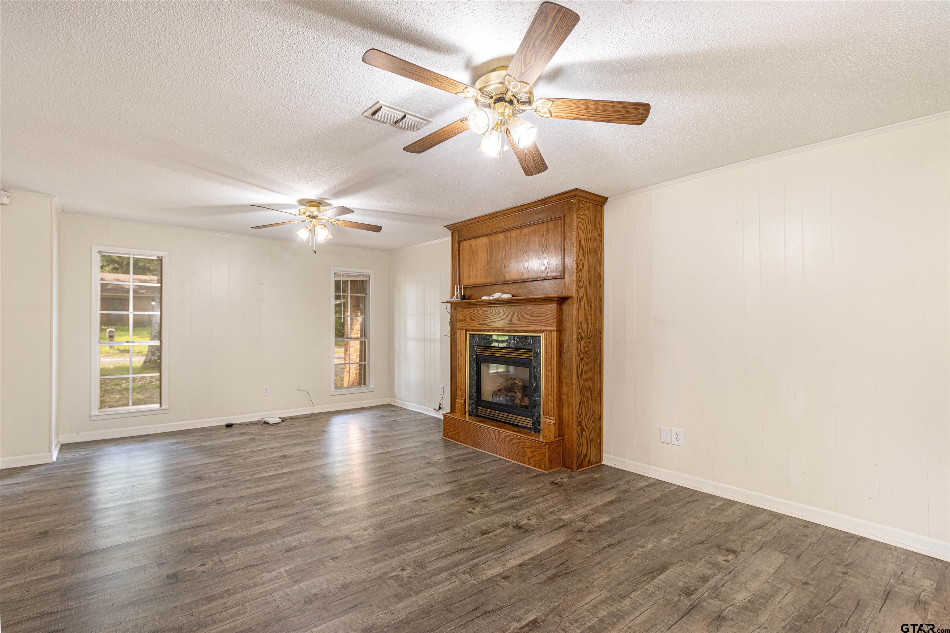 405 Brookview