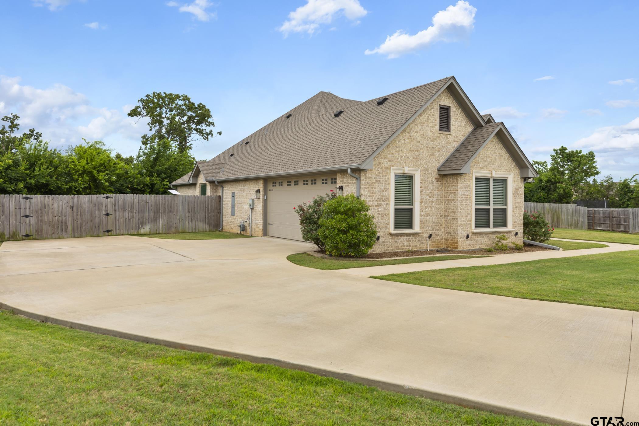 21553 Castle Rock Circle