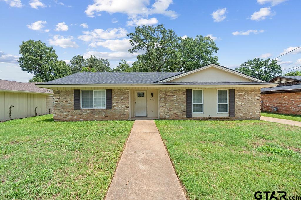 2802 Anita Ln