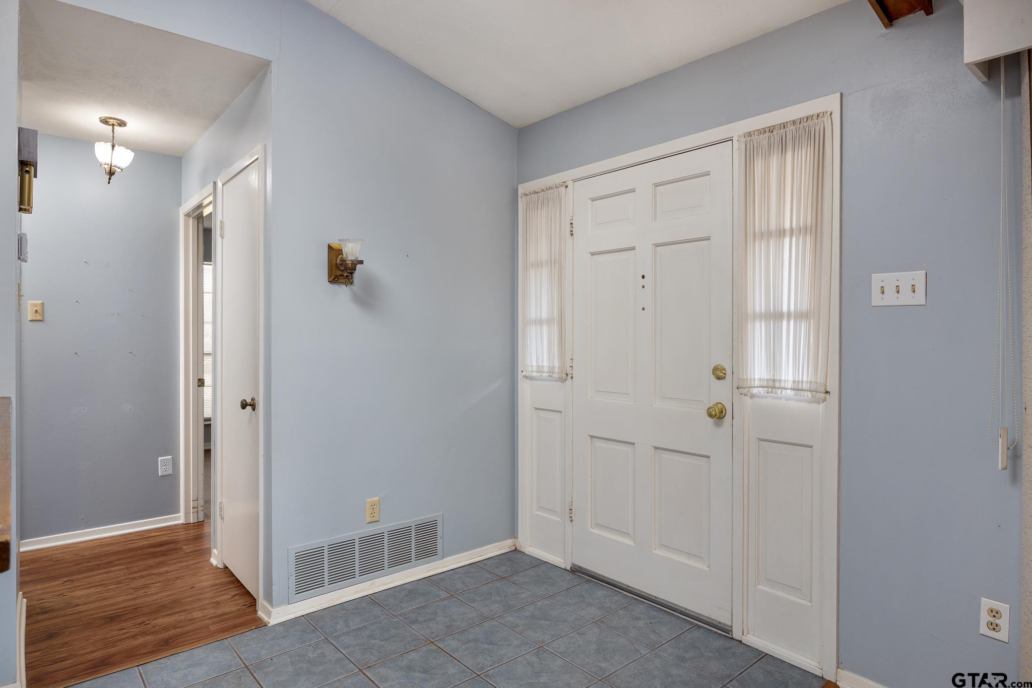 126 Hideaway Lane East