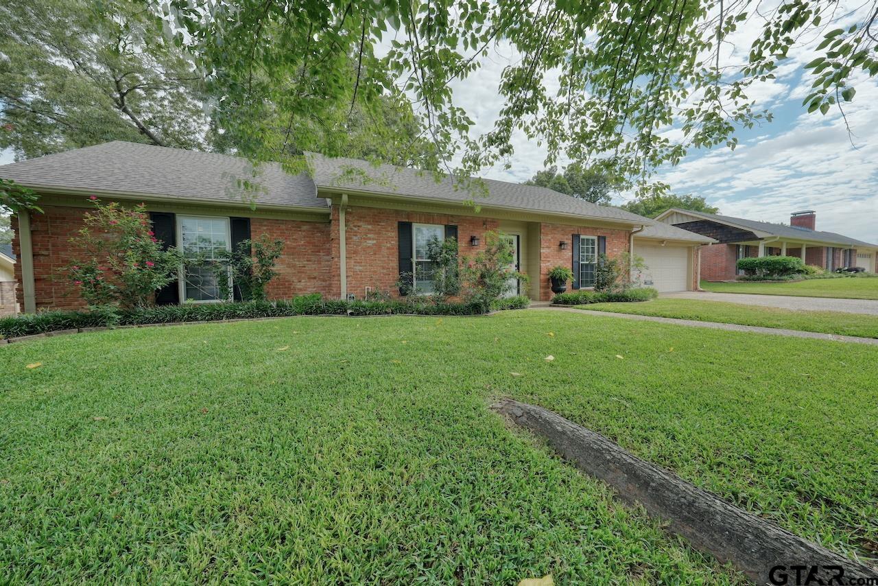 617 Top Hill Dr