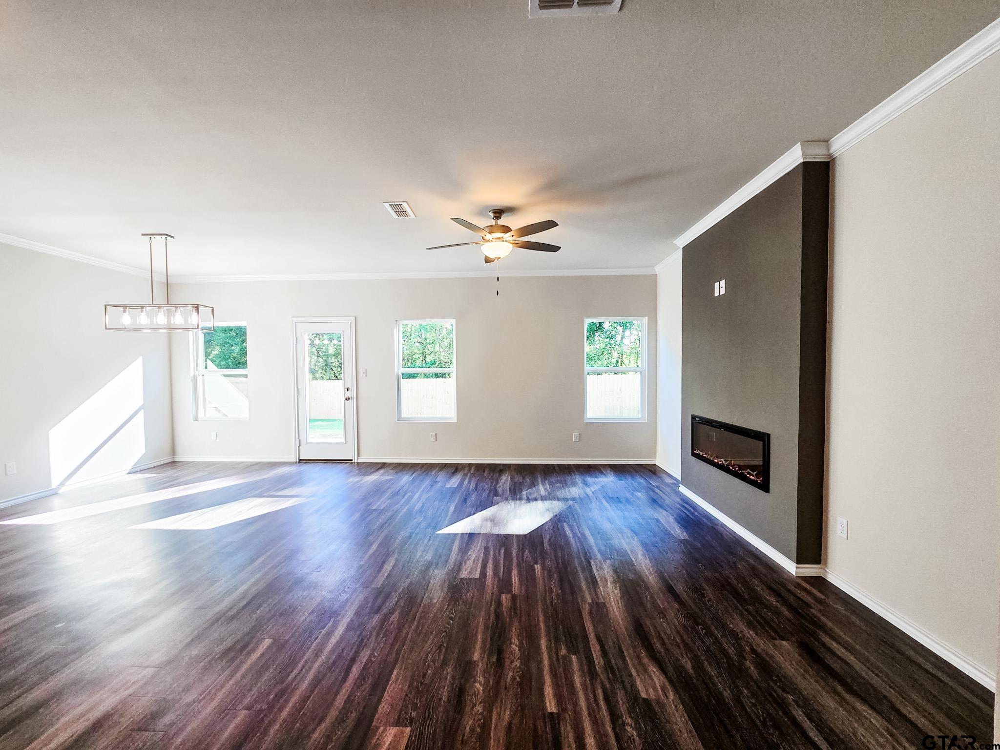 1102 Park Meadows Dr.