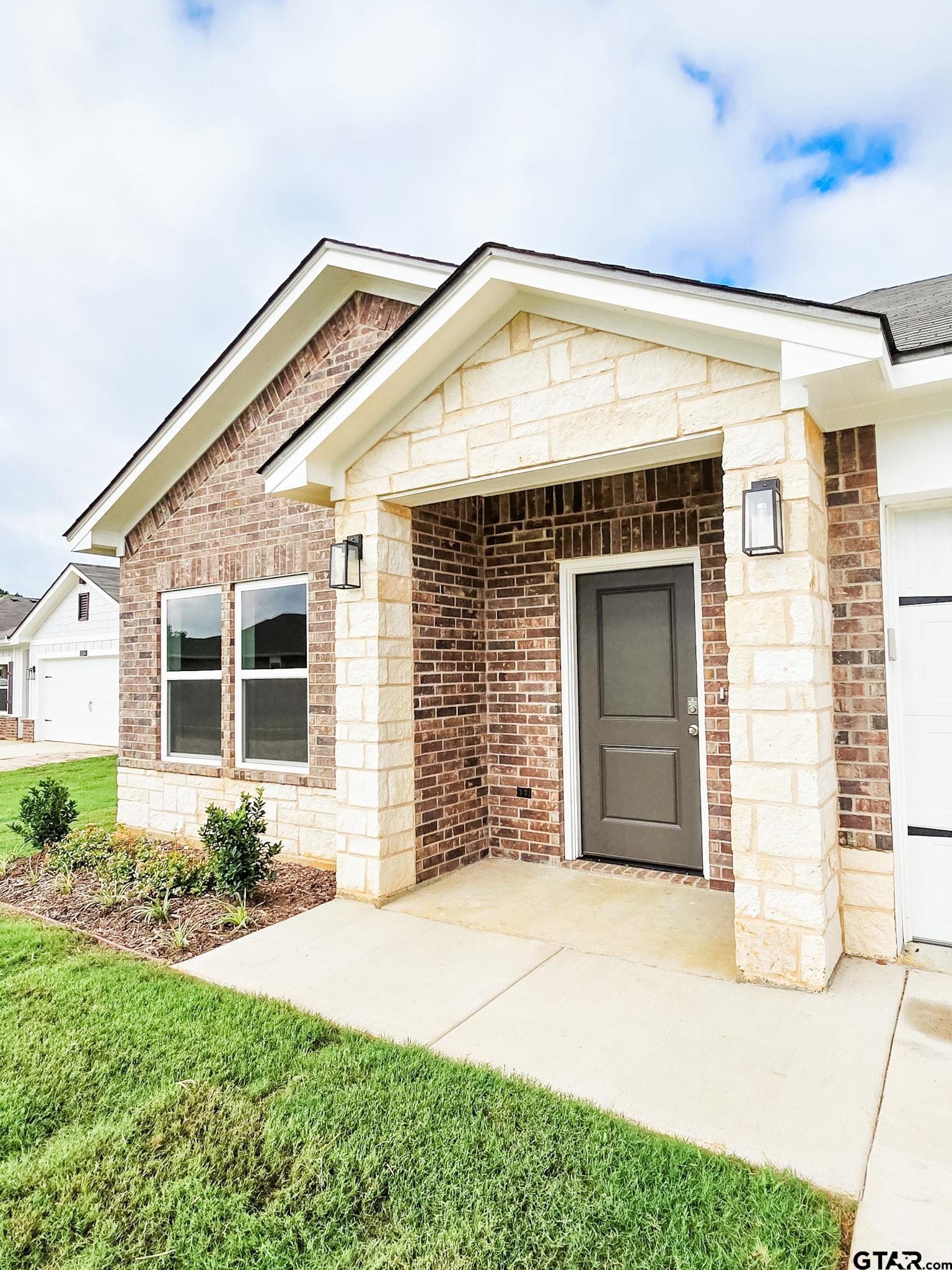 1102 Park Meadows Dr.