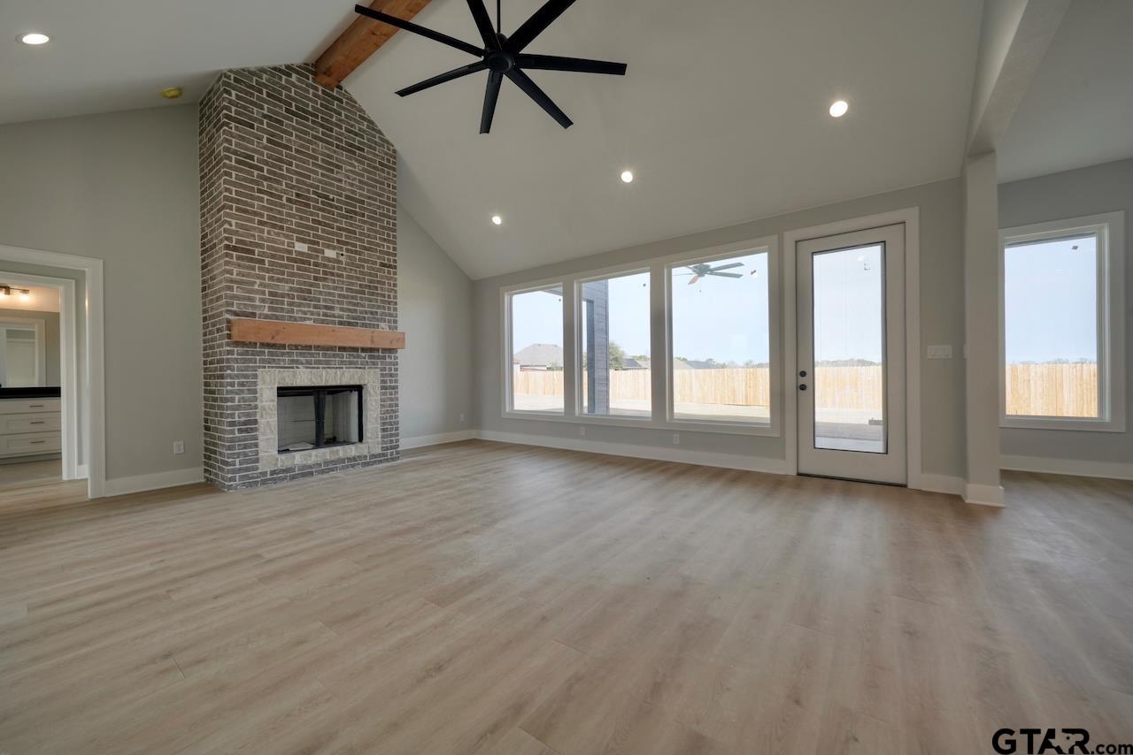 636 Prince Ln