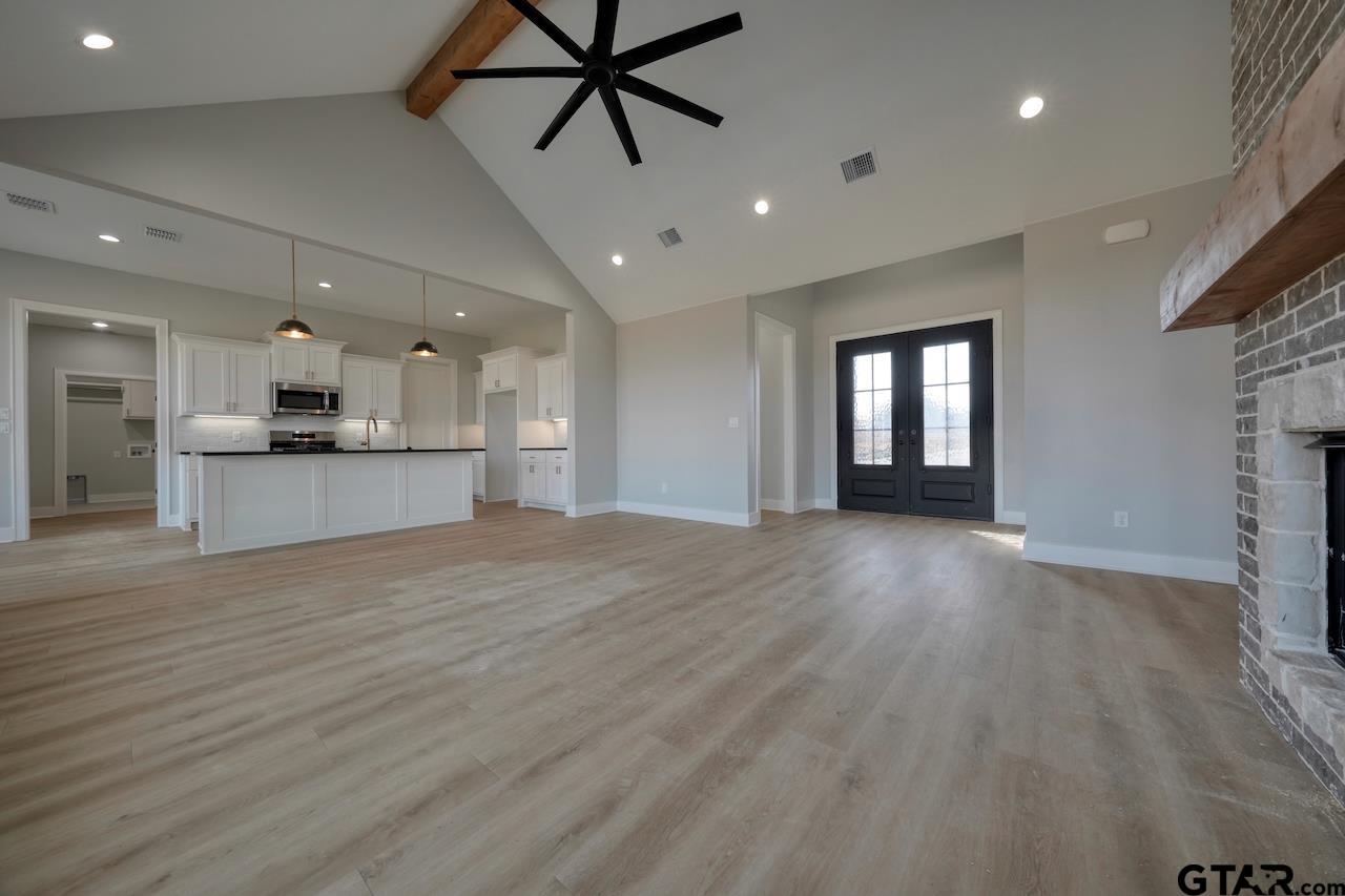 636 Prince Ln